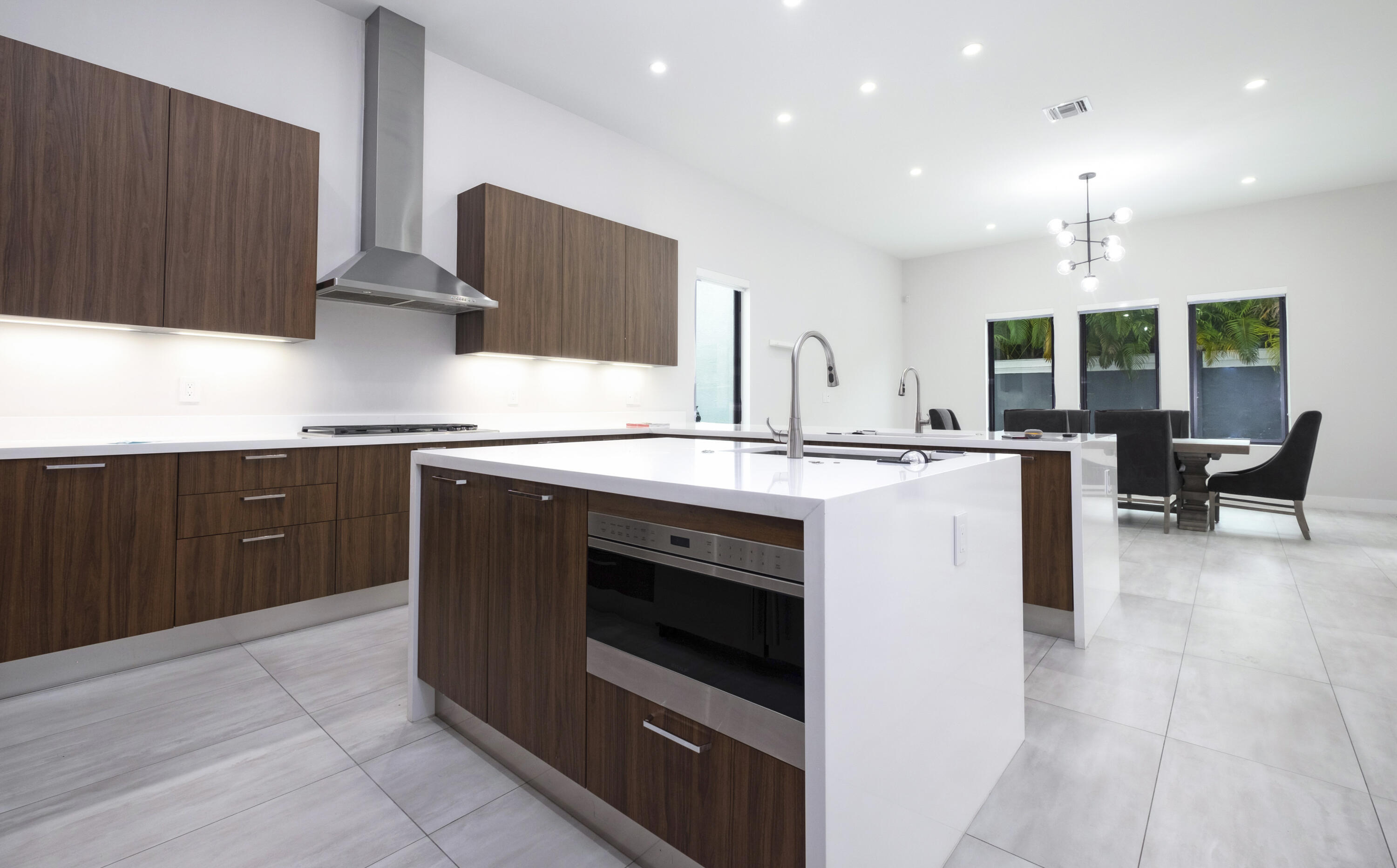 5663 W Brookfield, Hollywood FL 33312