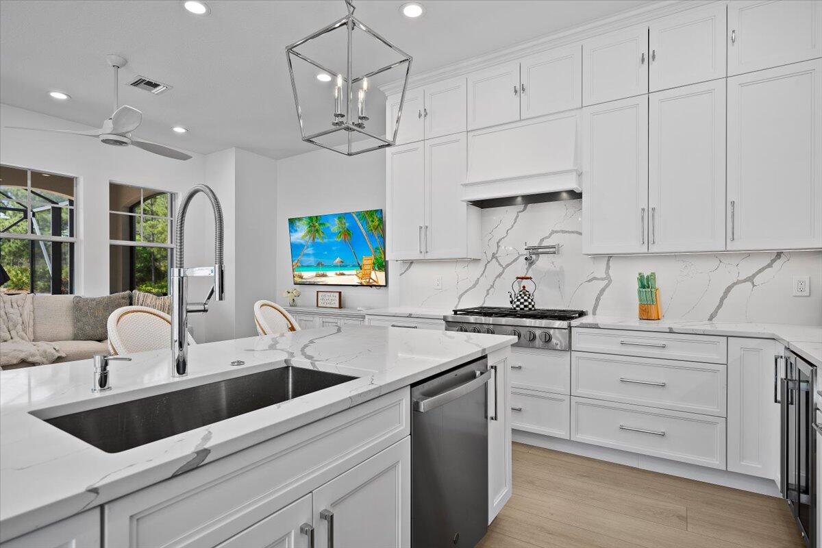 877 Taft, Palm Beach Gardens FL 33410