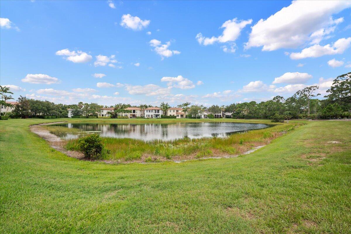 877 Taft, Palm Beach Gardens FL 33410