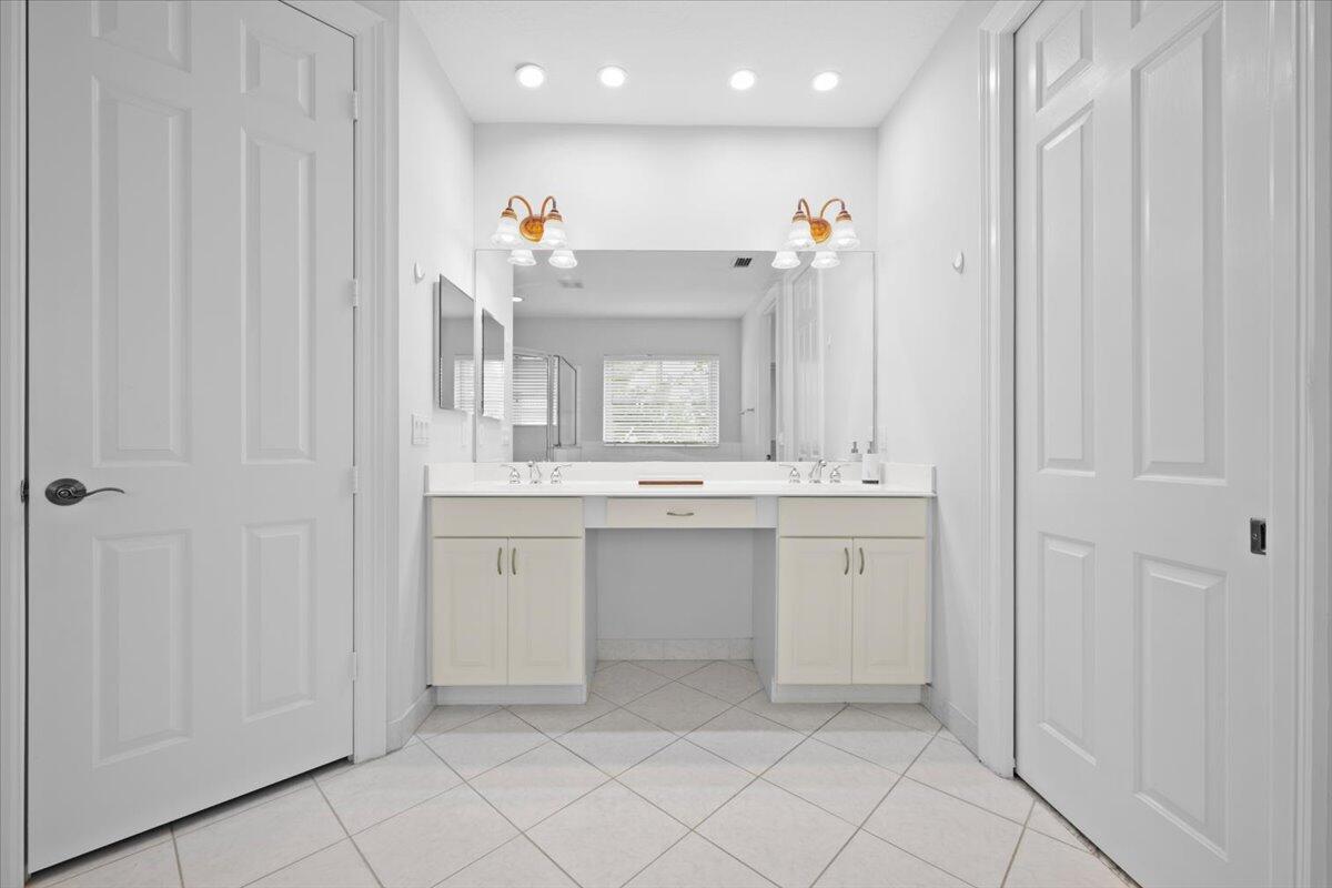877 Taft, Palm Beach Gardens FL 33410