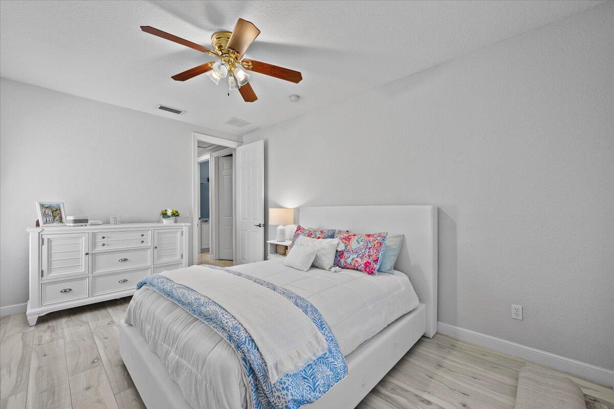 877 Taft, Palm Beach Gardens FL 33410