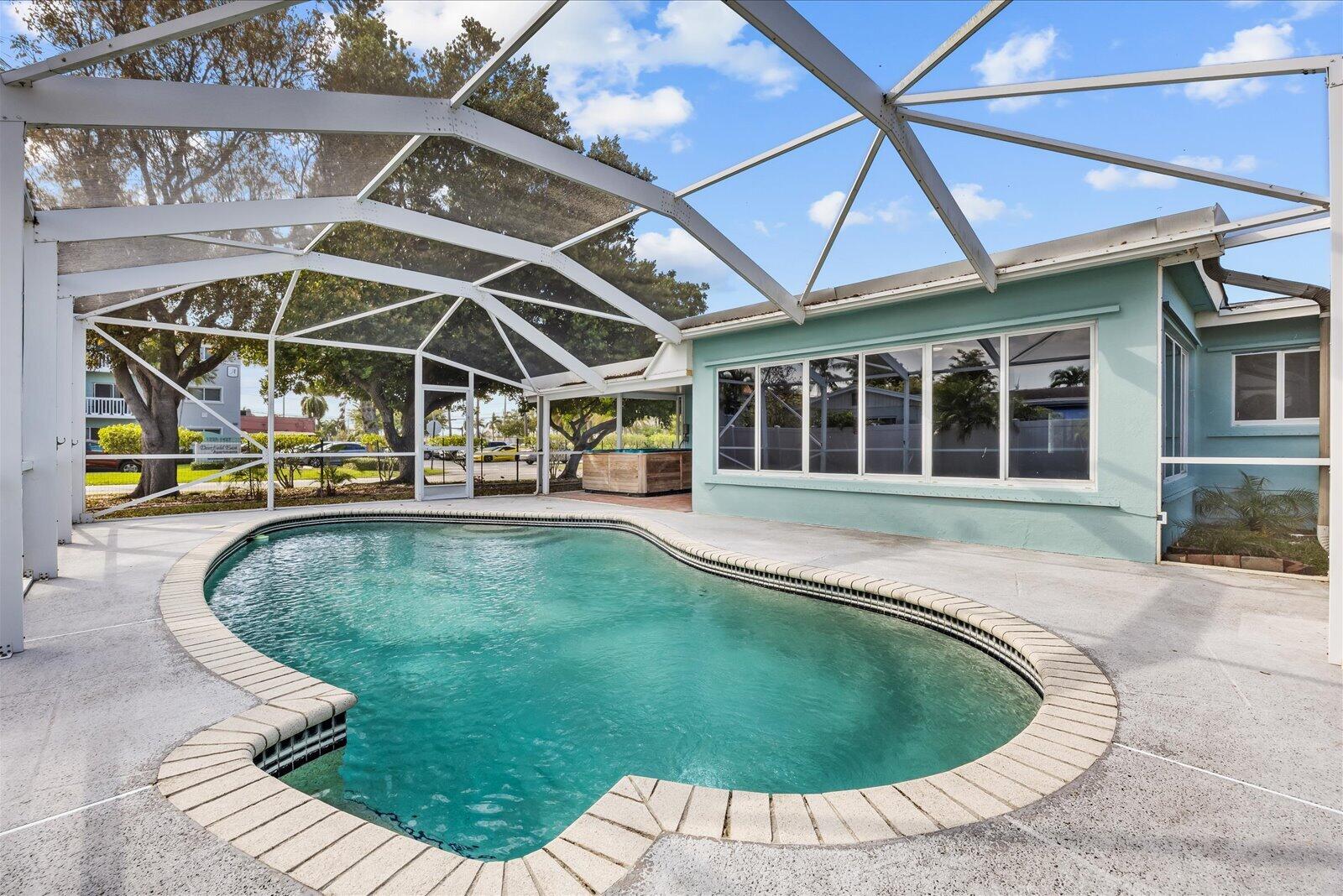 800 SE 13th, Deerfield Beach FL 33441