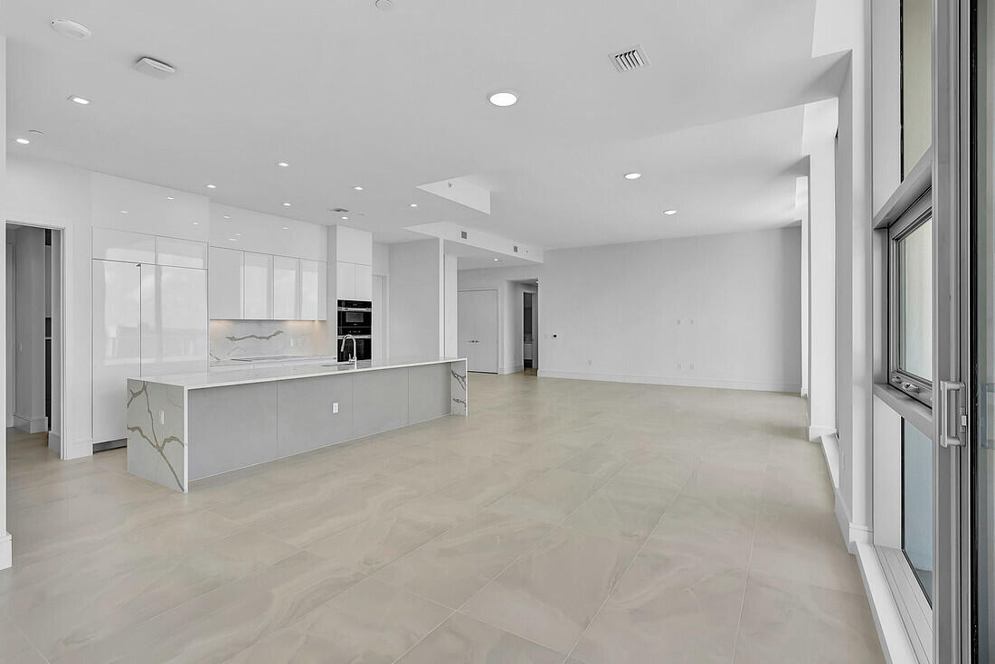 220 Lake Shore #2411, Lake Park FL 33403