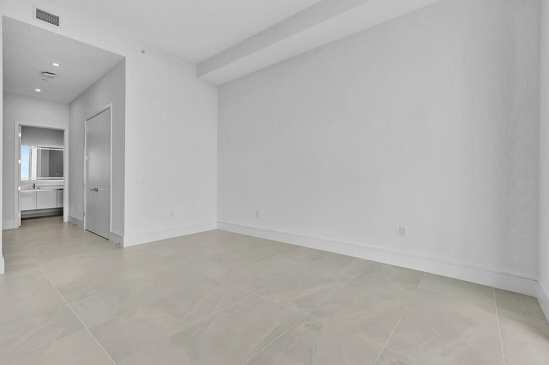 220 Lake Shore #2411, Lake Park FL 33403