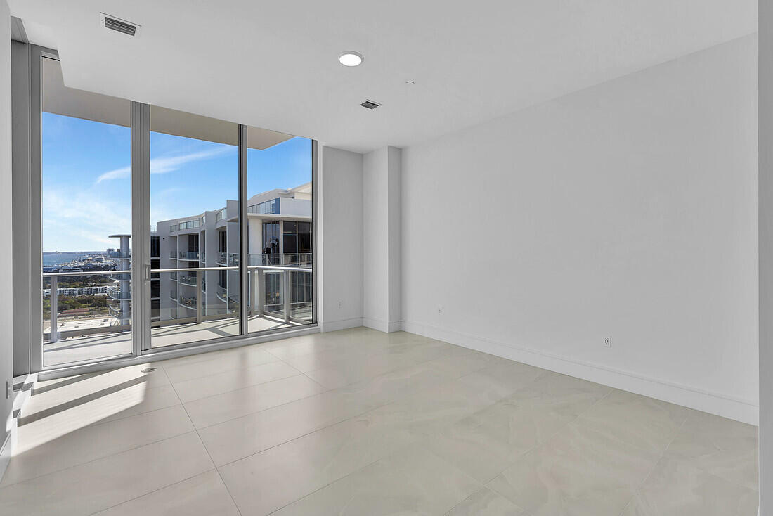 220 Lake Shore #2411, Lake Park FL 33403