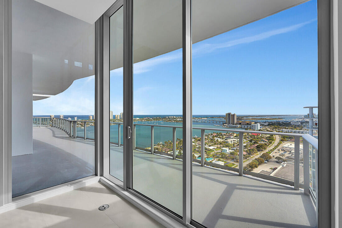 220 Lake Shore #2411, Lake Park FL 33403
