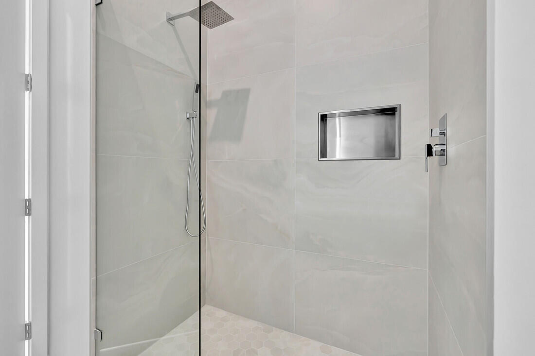 220 Lake Shore #2411, Lake Park FL 33403
