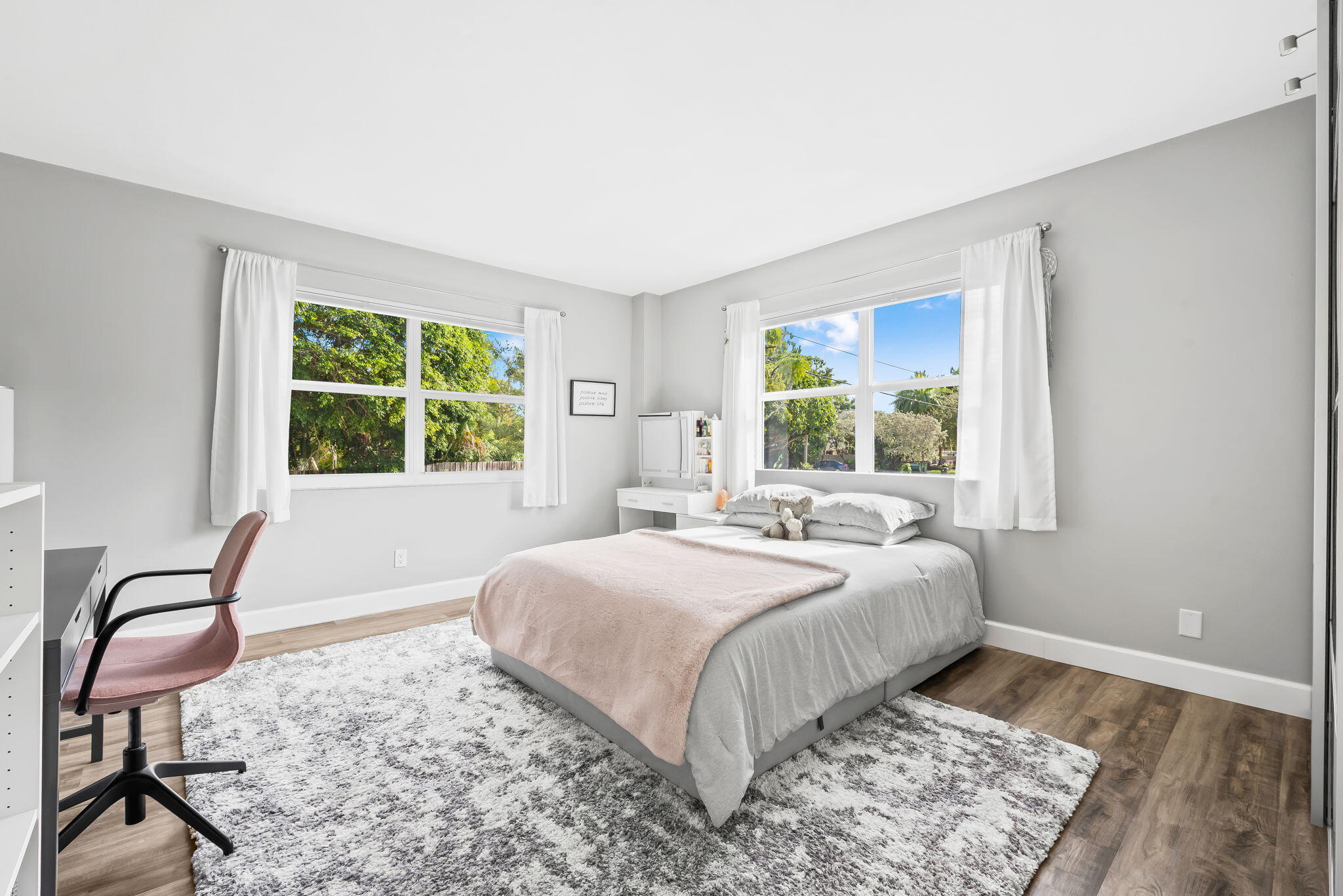 1881 Middle River #206, Fort Lauderdale FL 33305