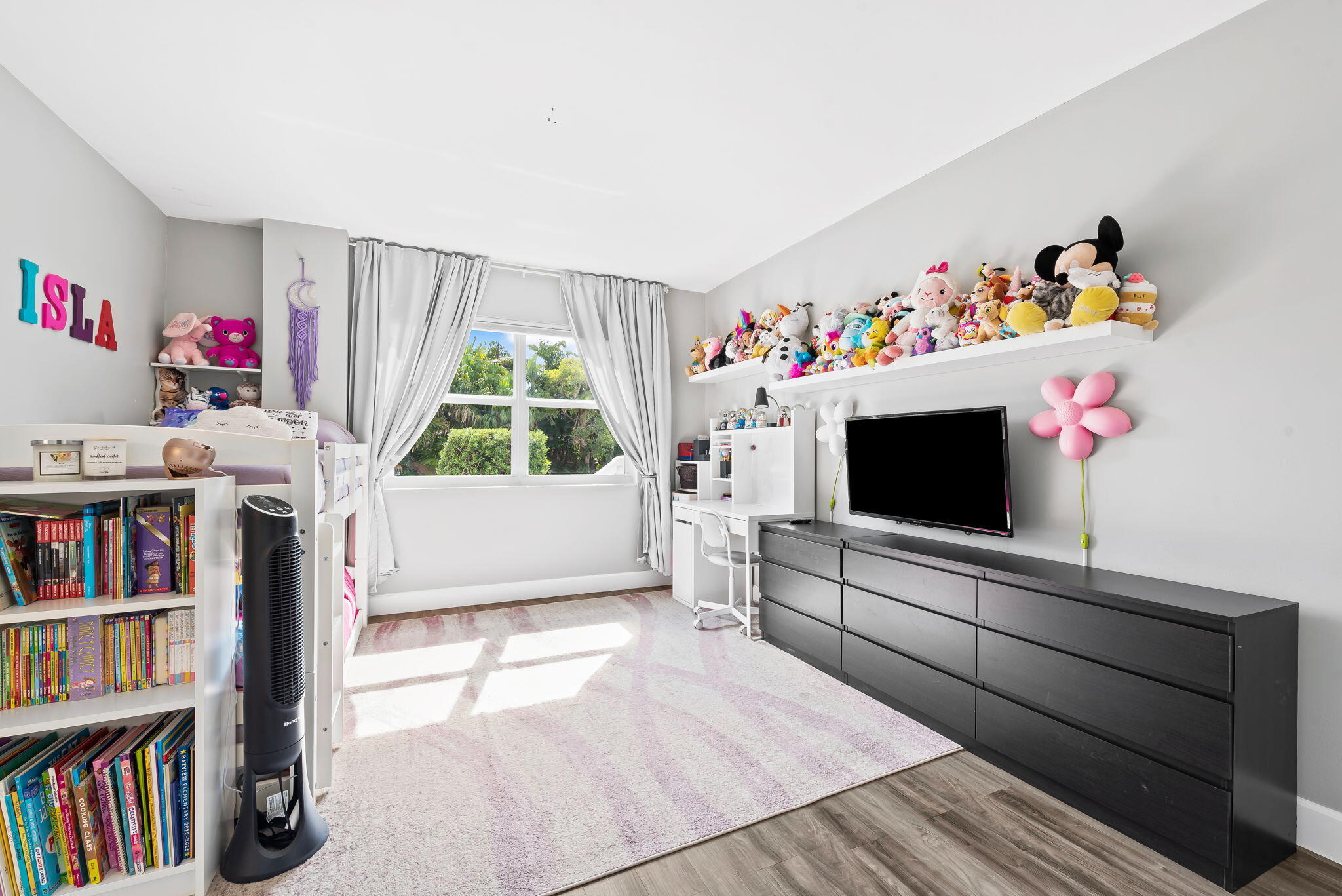 1881 Middle River #206, Fort Lauderdale FL 33305