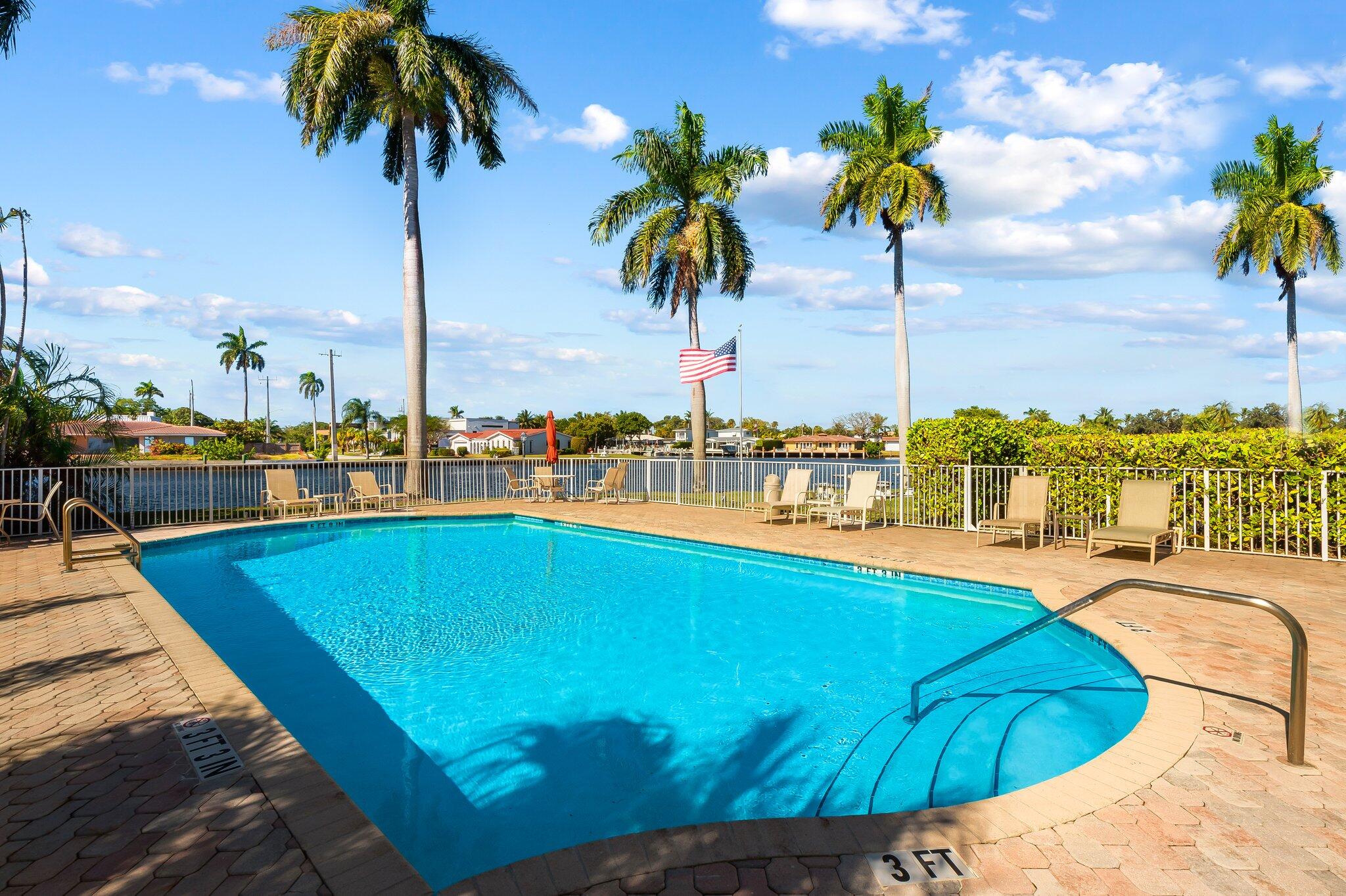 1881 Middle River #206, Fort Lauderdale FL 33305