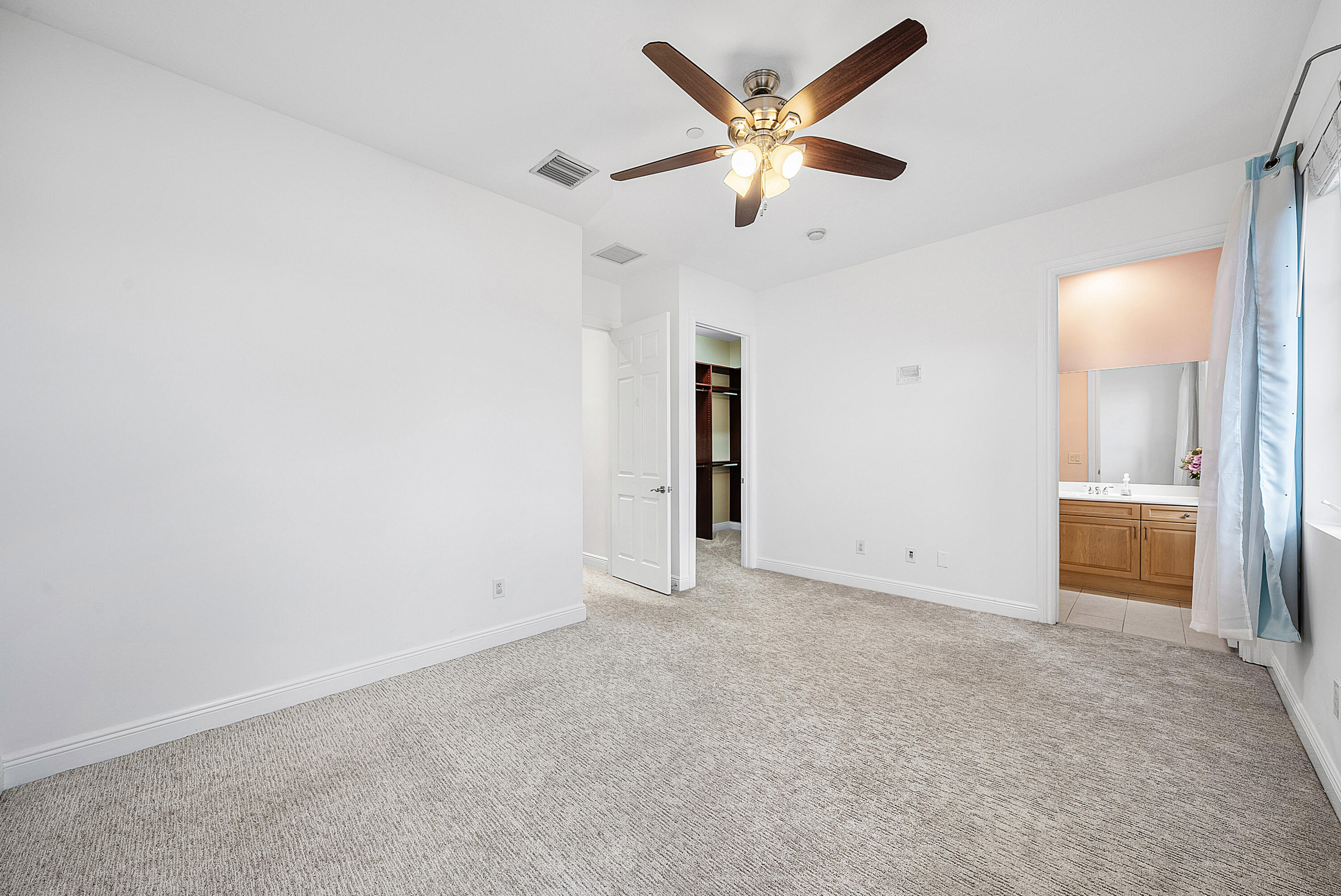824 Virginia Garden, Boynton Beach FL 33435