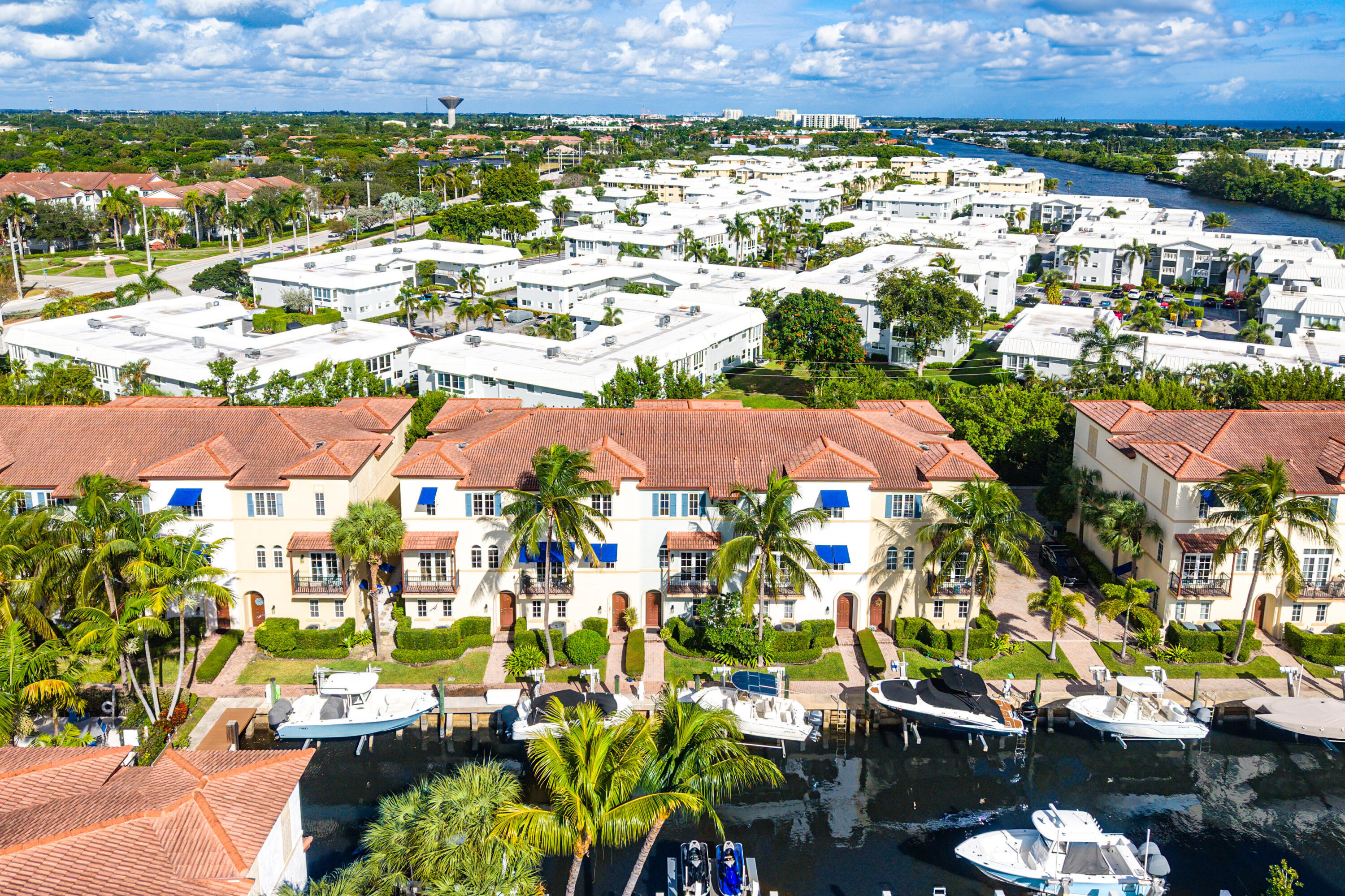 824 Virginia Garden, Boynton Beach FL 33435
