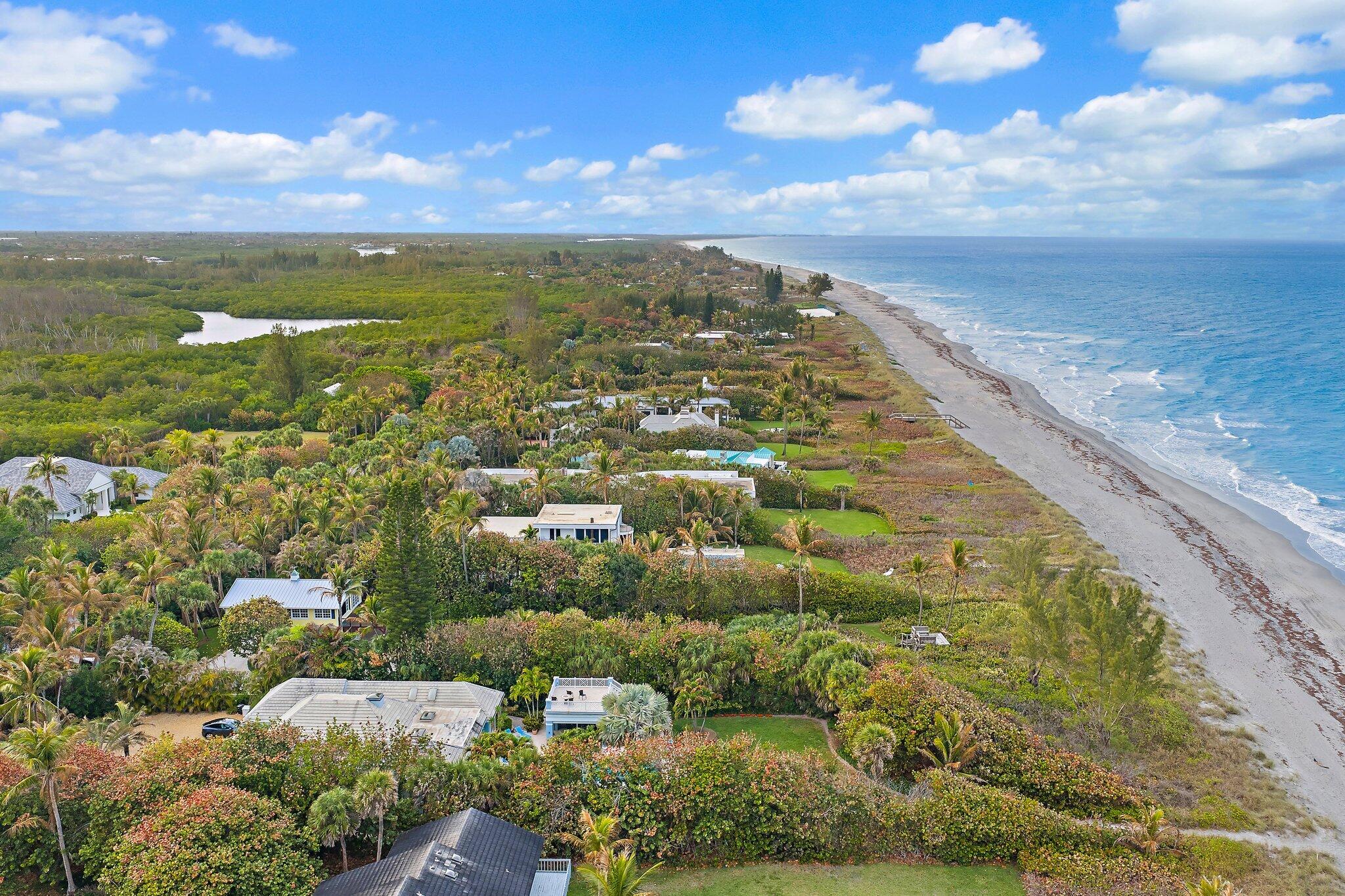 31 N Beach, Jupiter Island FL 33455