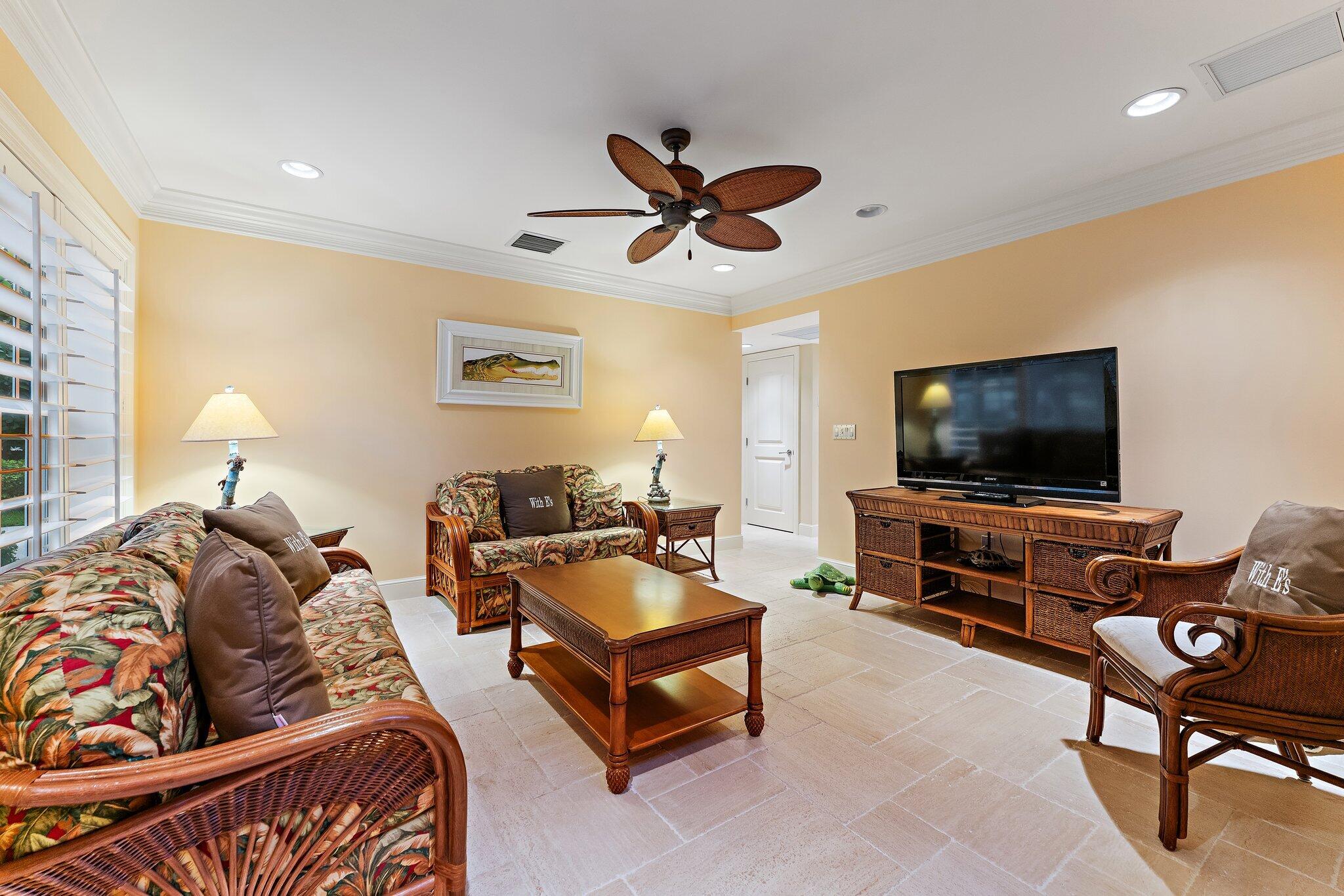 31 N Beach, Jupiter Island FL 33455