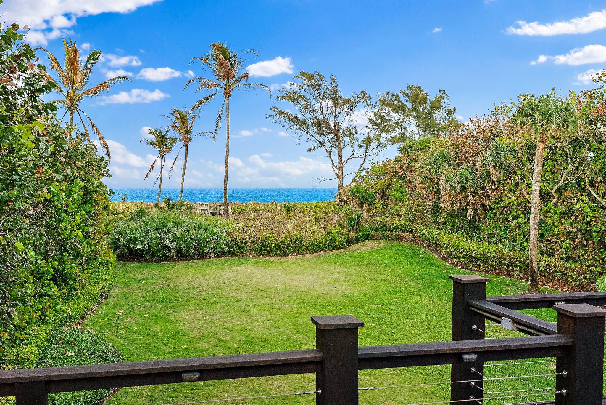 31 N Beach, Jupiter Island FL 33455