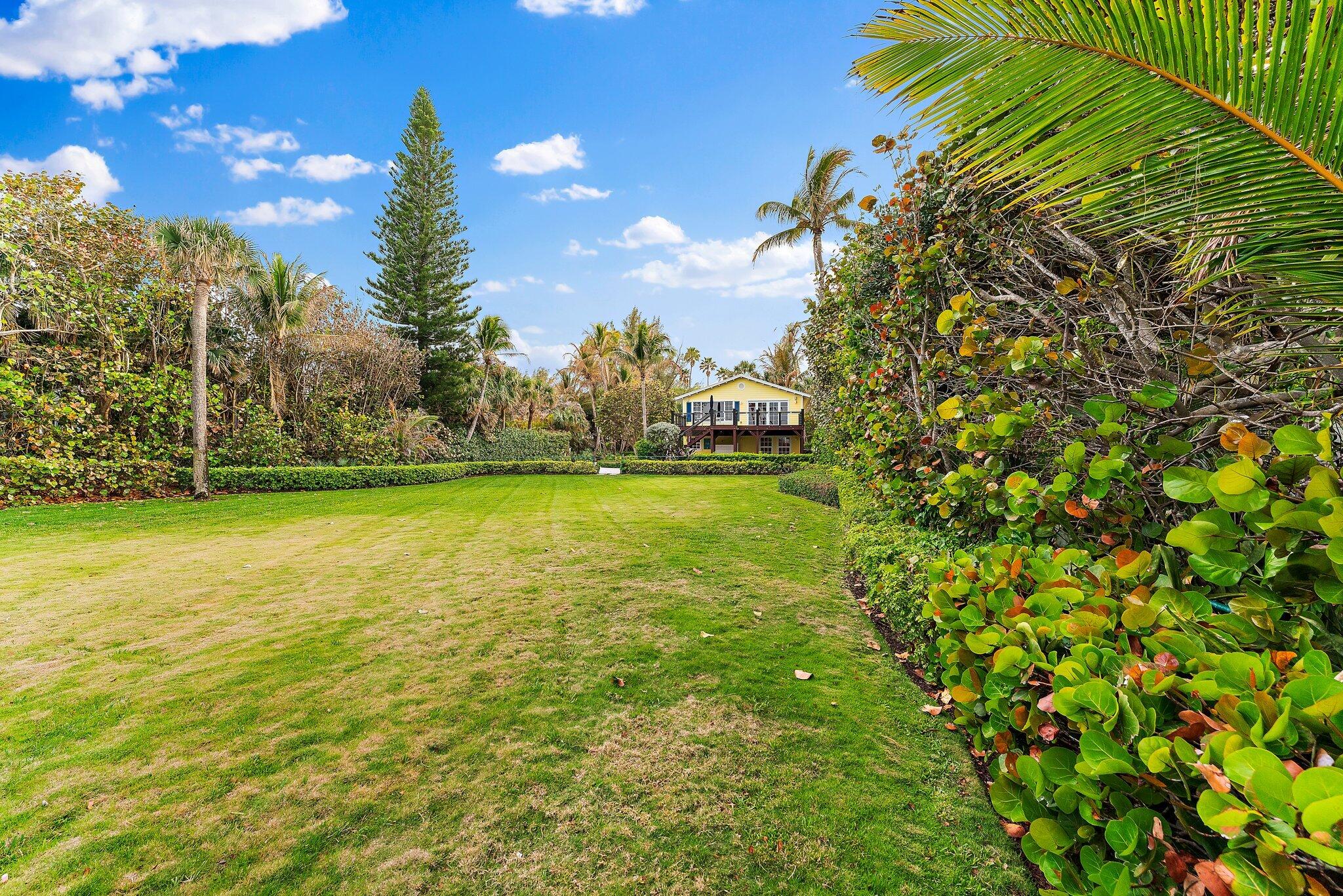 31 N Beach, Jupiter Island FL 33455