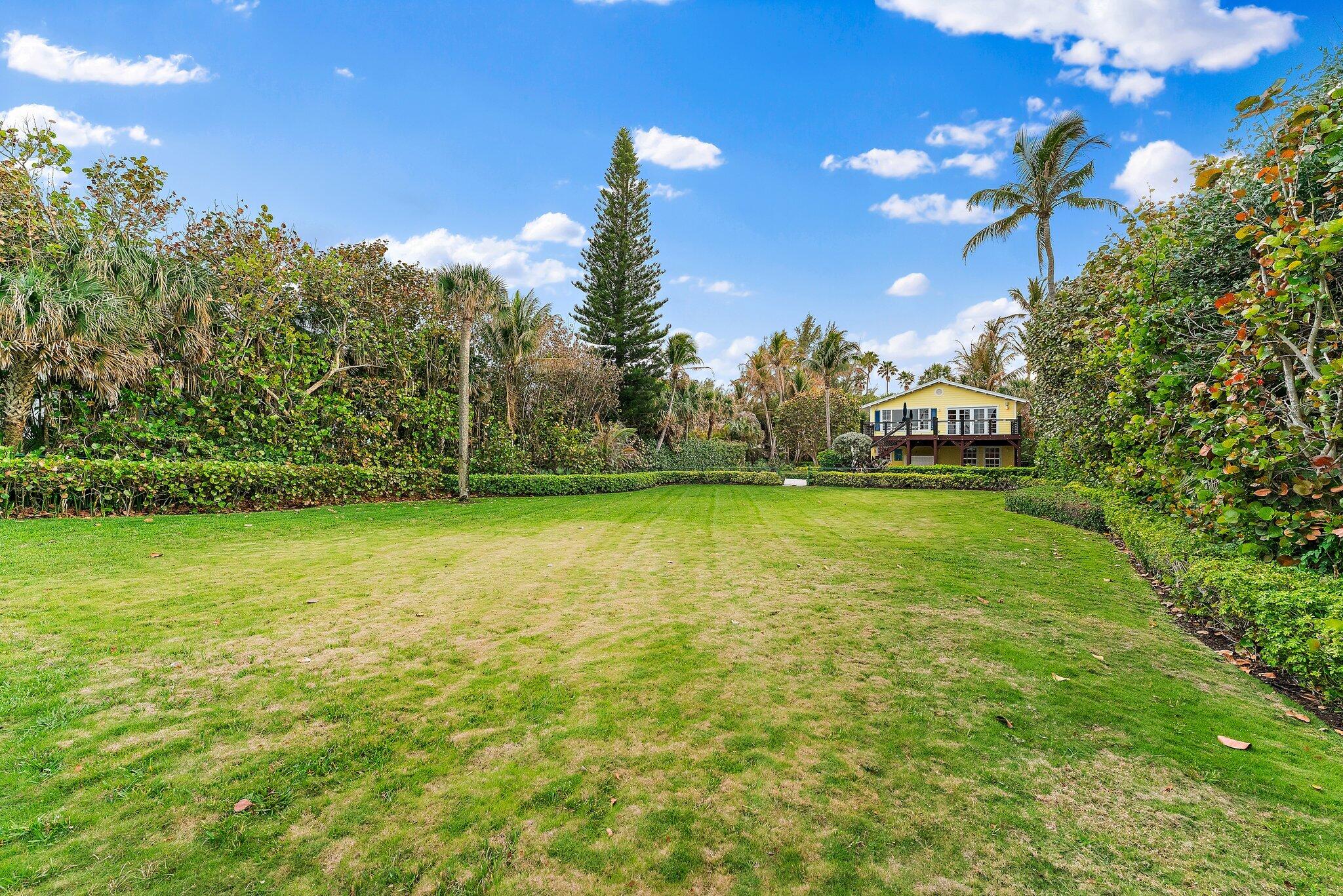 31 N Beach, Jupiter Island FL 33455