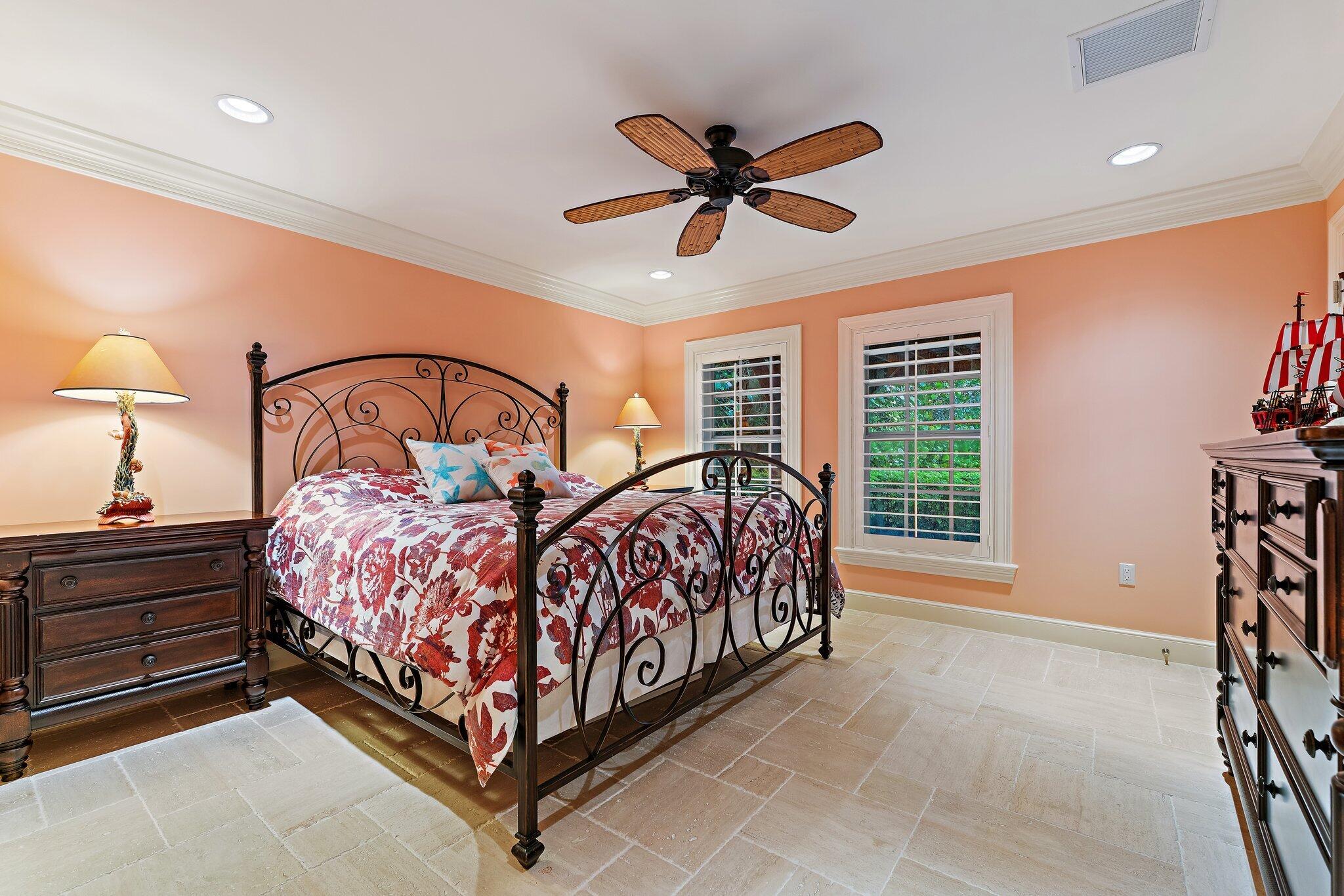 31 N Beach, Jupiter Island FL 33455