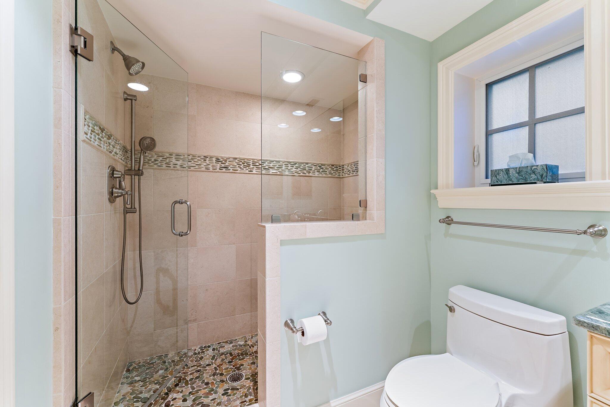 31 N Beach, Jupiter Island FL 33455