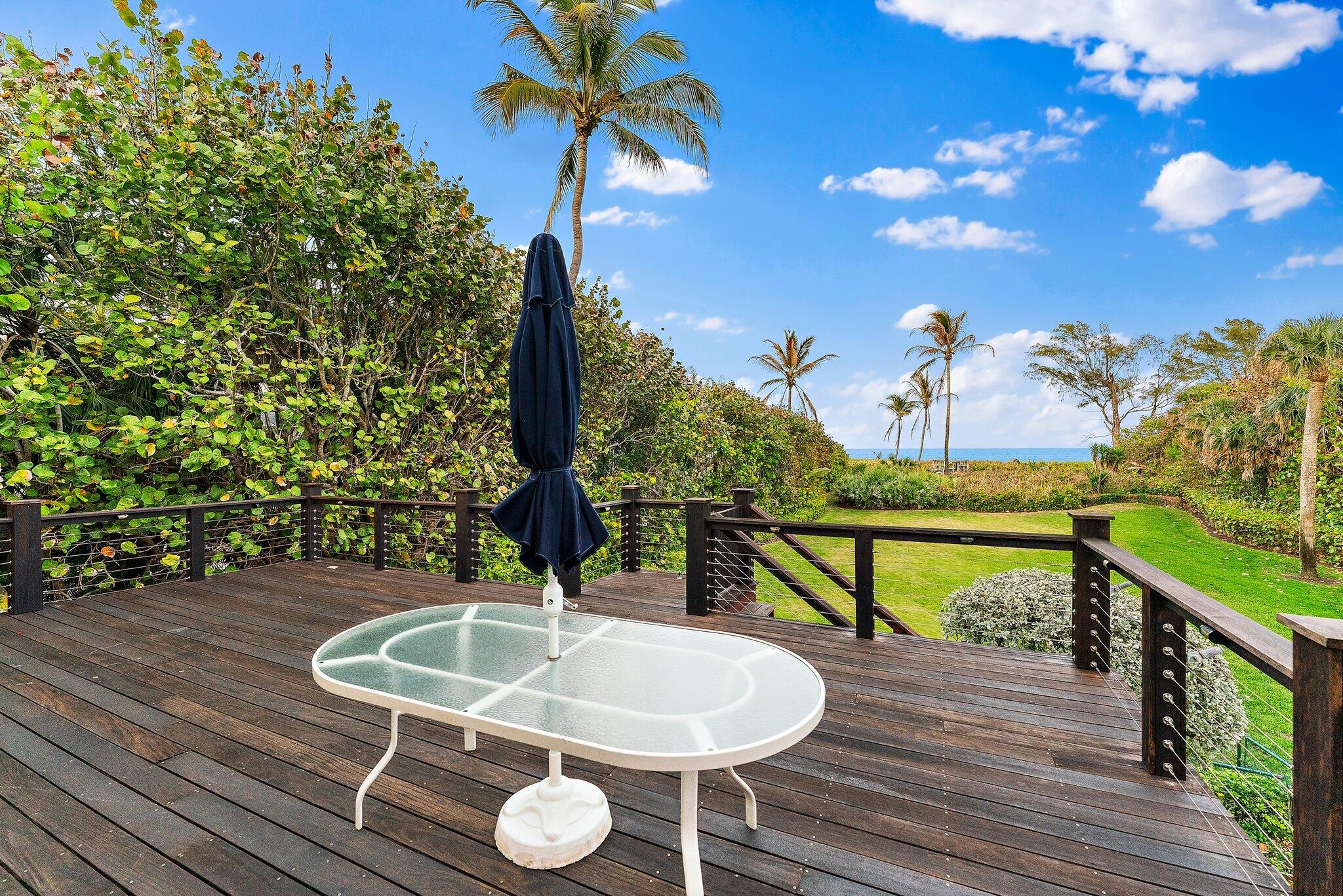 31 N Beach, Jupiter Island FL 33455