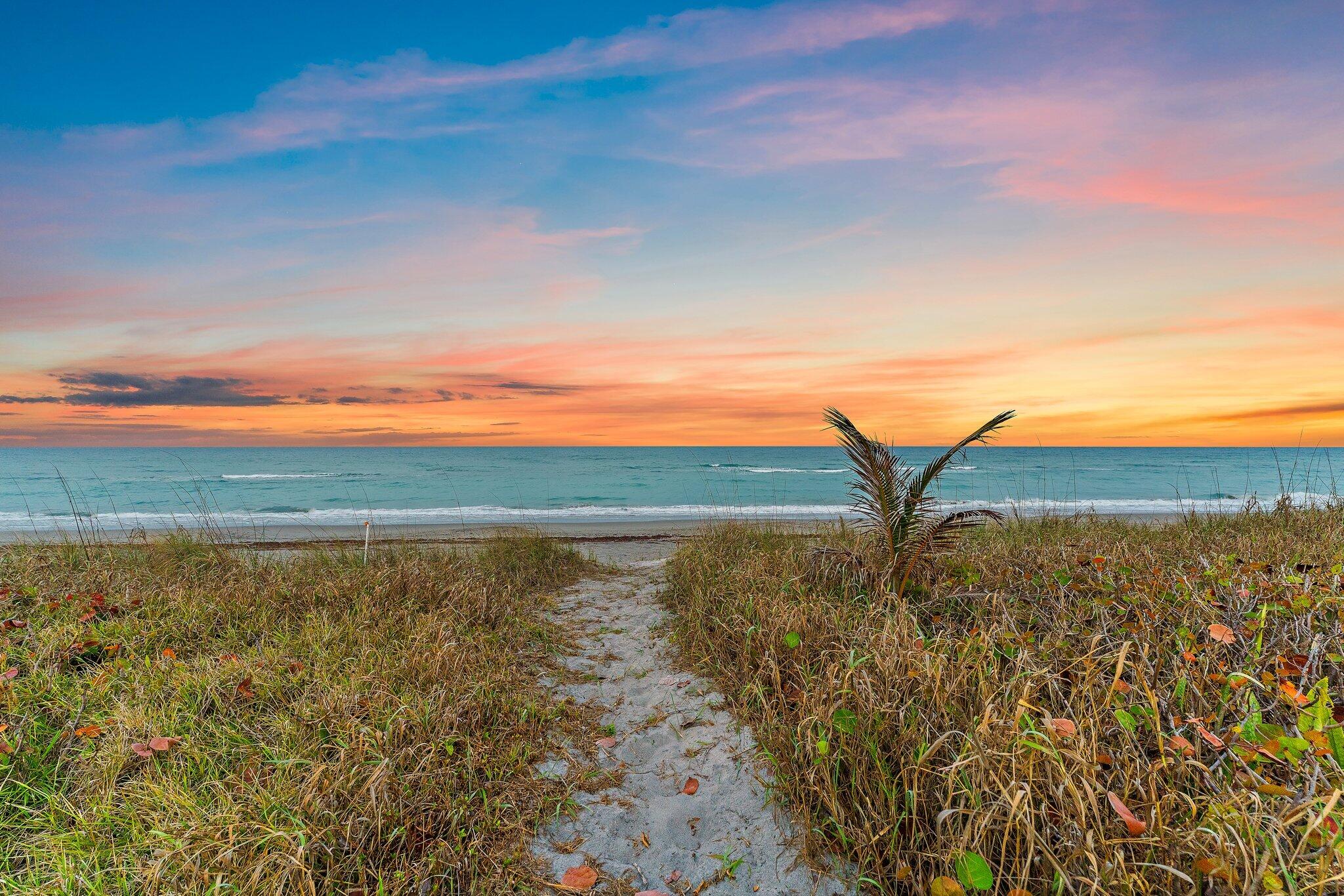 31 N Beach, Jupiter Island FL 33455