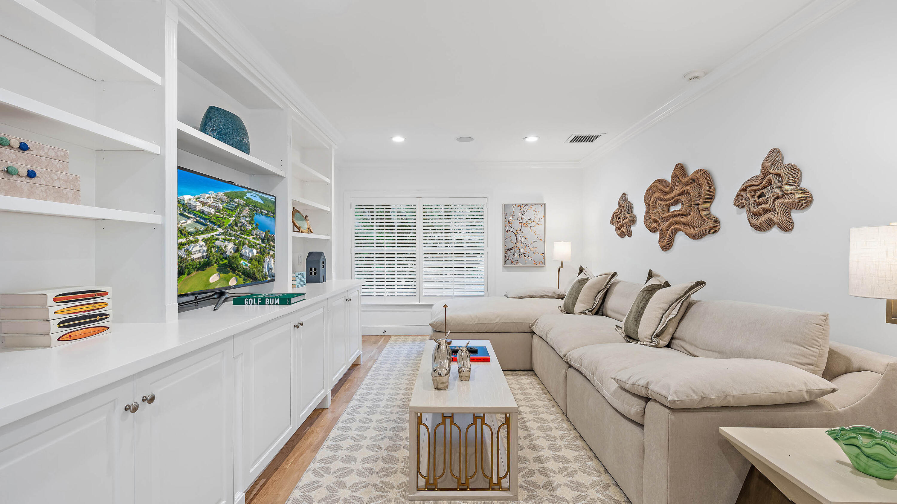 677 Village, North Palm Beach FL 33408