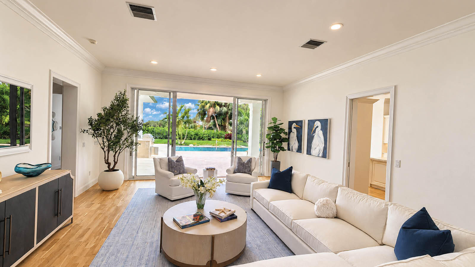 677 Village, North Palm Beach FL 33408