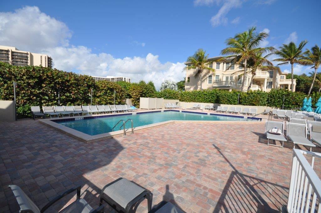 4748 S Ocean #203, Highland Beach FL 33487