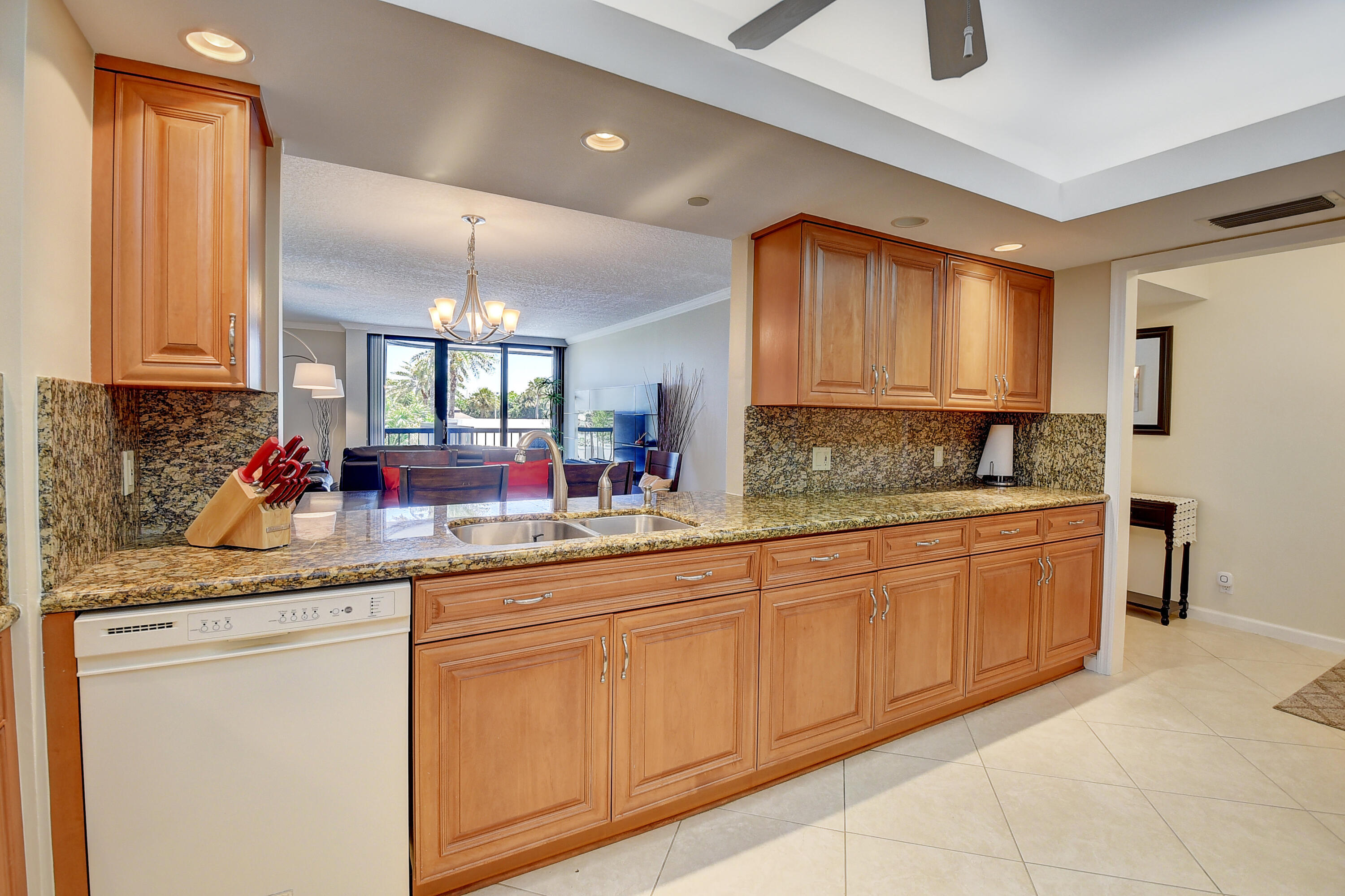 4748 S Ocean #203, Highland Beach FL 33487