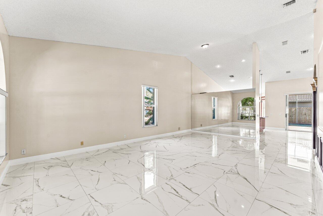 5872 NW 73rd, Parkland FL 33067