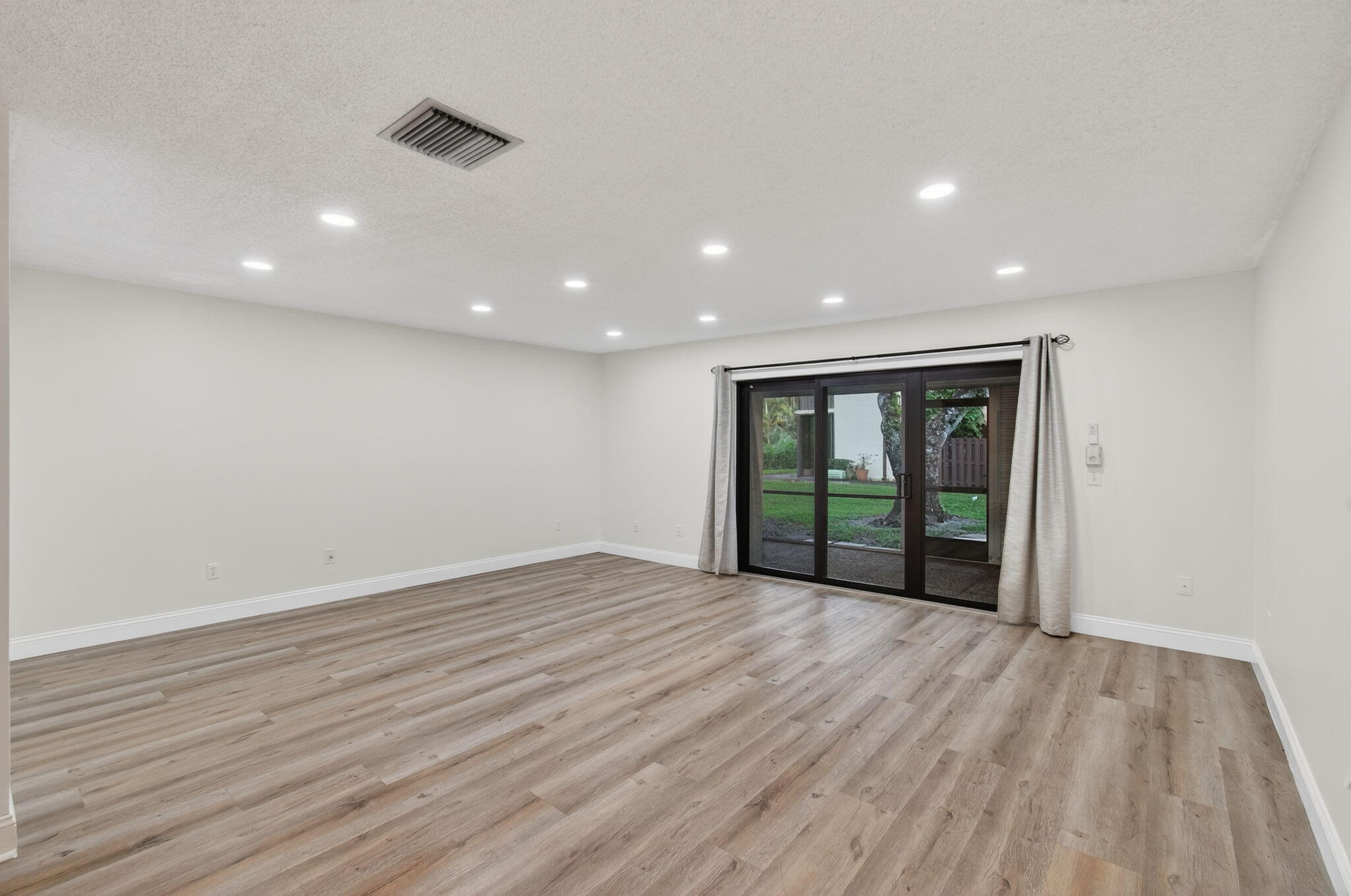 21682 Cypress #11c, Boca Raton FL 33433