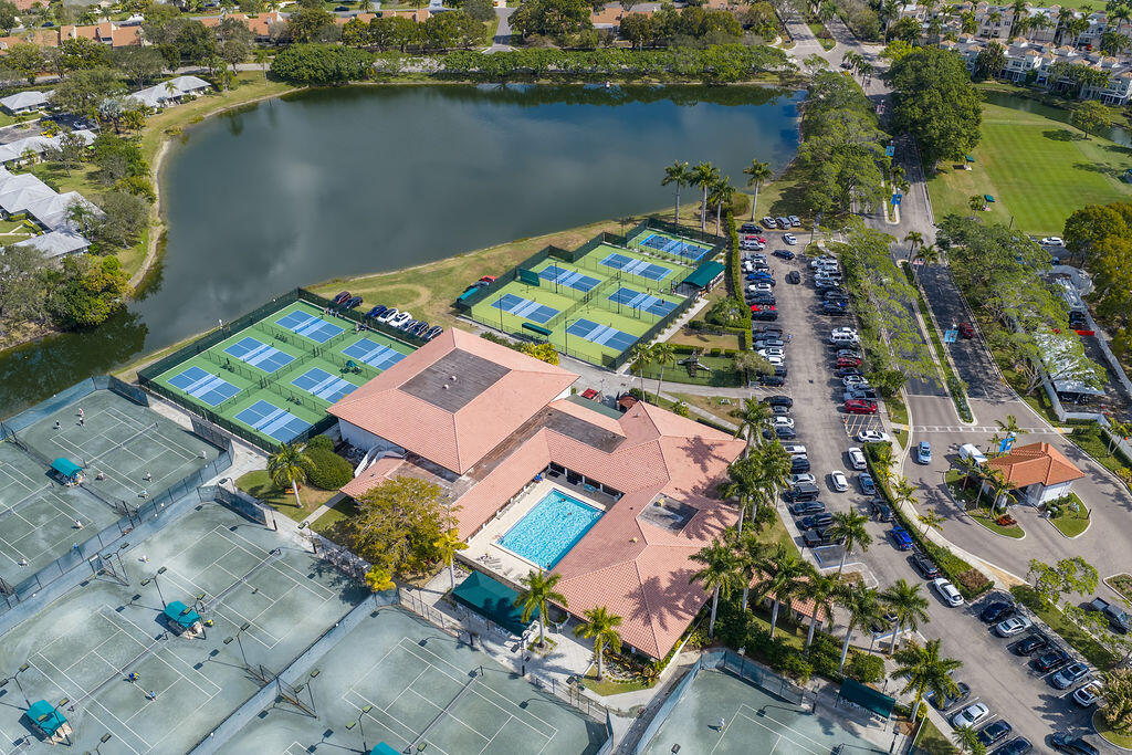 505 Brackenwood, Palm Beach Gardens FL 33418