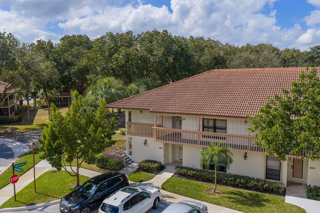 505 Brackenwood, Palm Beach Gardens FL 33418