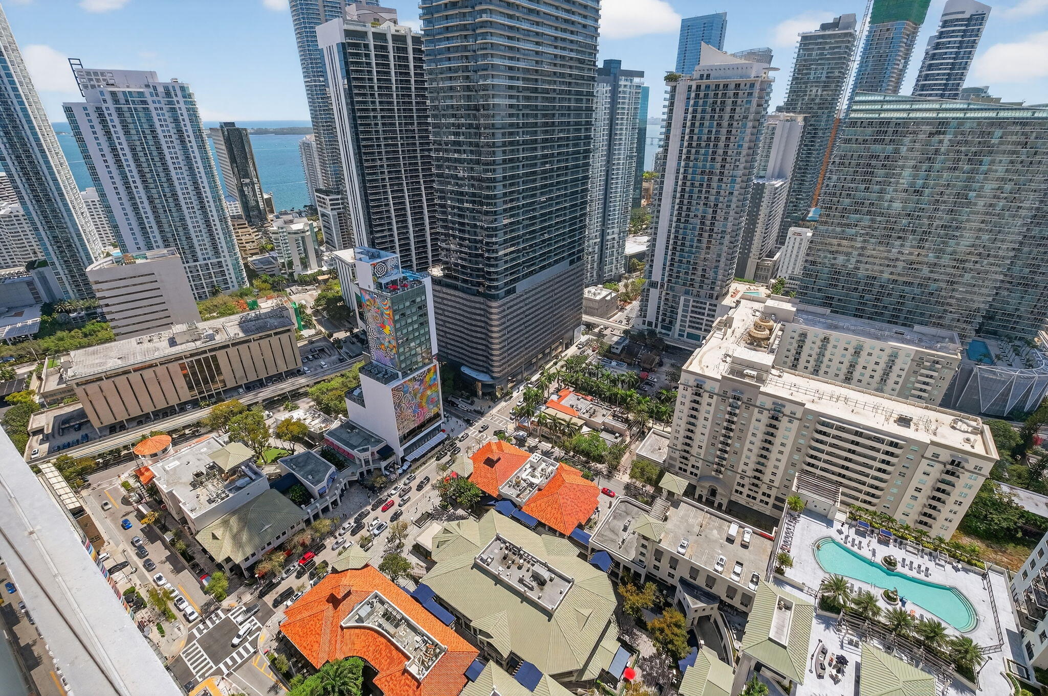 55 SW 9th #3704, Miami FL 33130