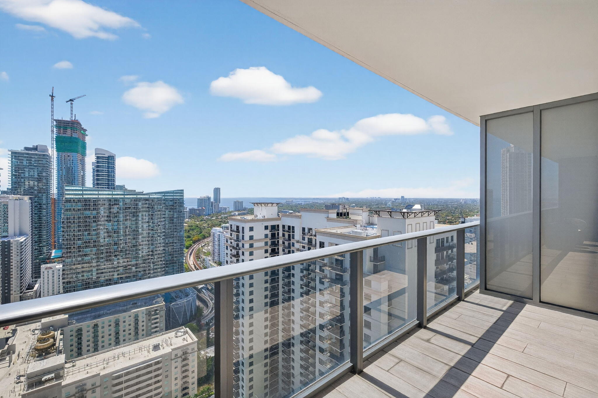 55 SW 9th #3704, Miami FL 33130