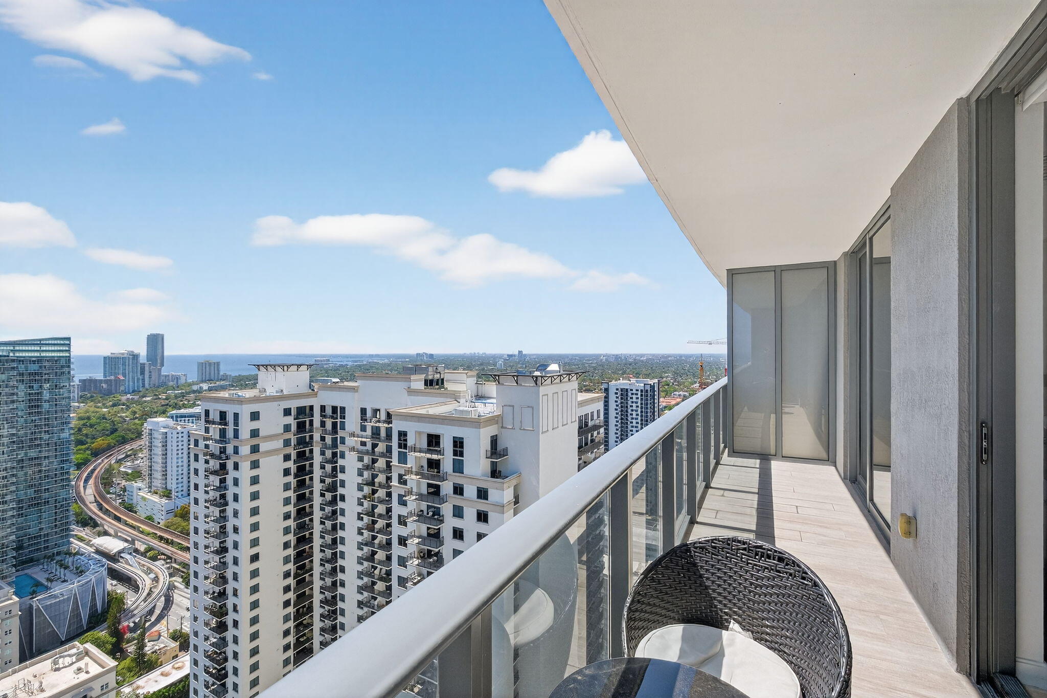 55 SW 9th #3704, Miami FL 33130