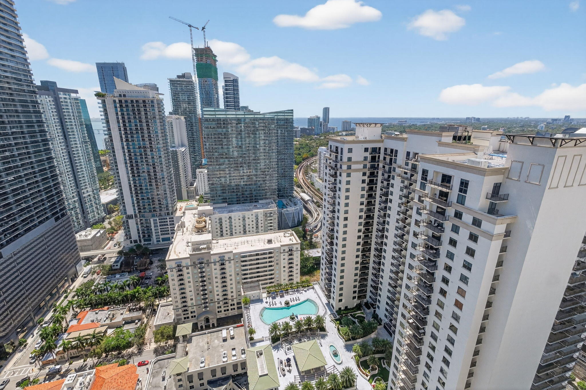 55 SW 9th #3704, Miami FL 33130