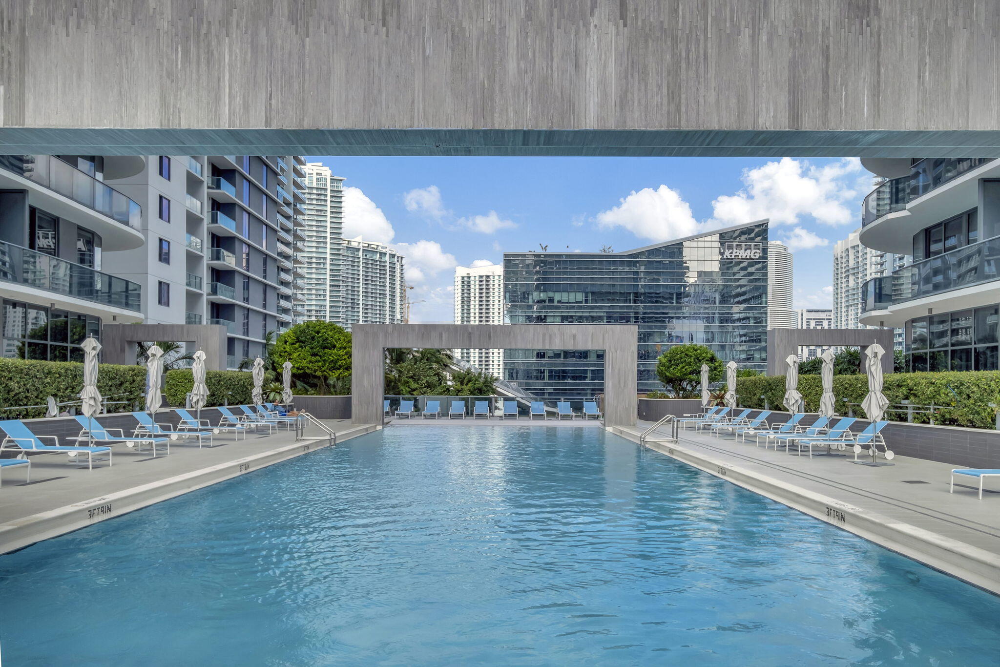 55 SW 9th #3704, Miami FL 33130