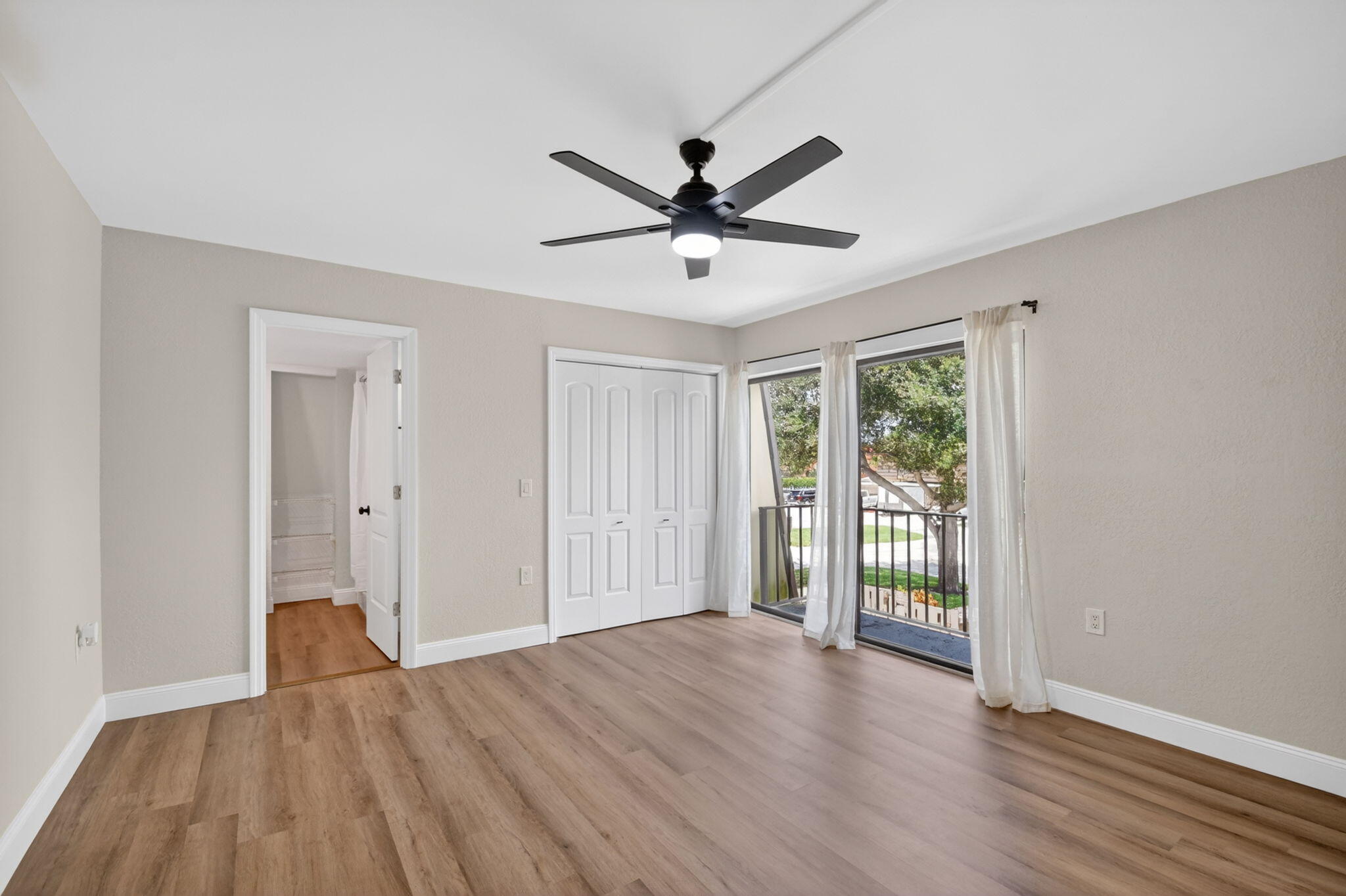904 9th, Palm Beach Gardens FL 33410