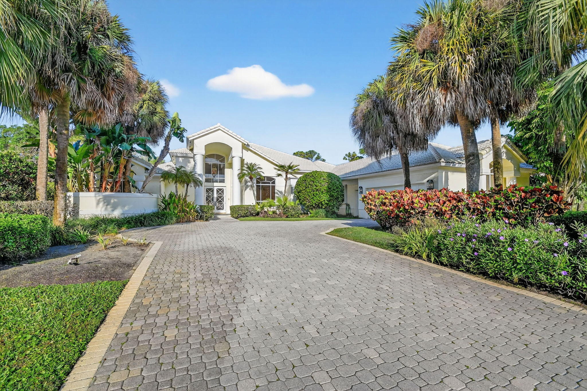 1711 Breakers West, West Palm Beach FL 33411