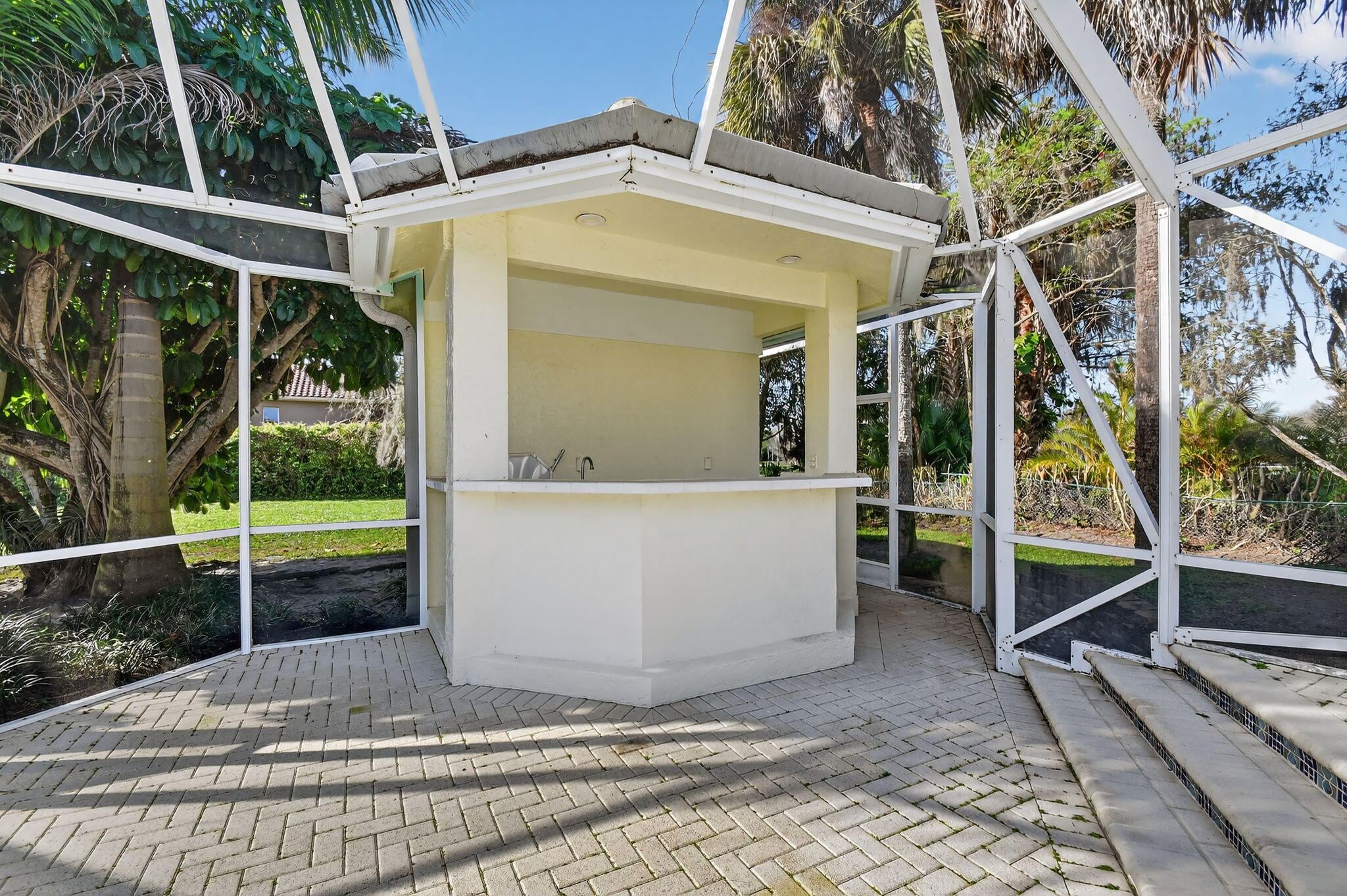 1711 Breakers West, West Palm Beach FL 33411