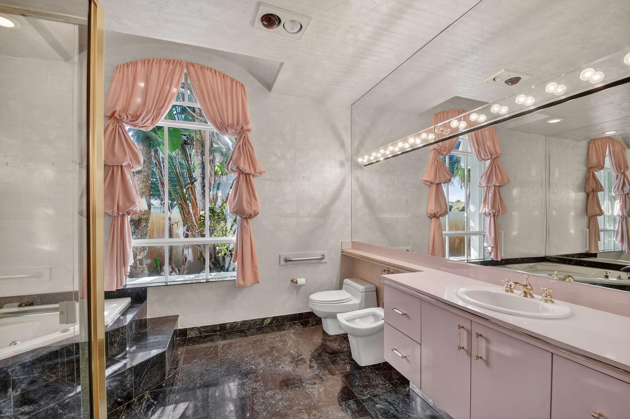 1711 Breakers West, West Palm Beach FL 33411
