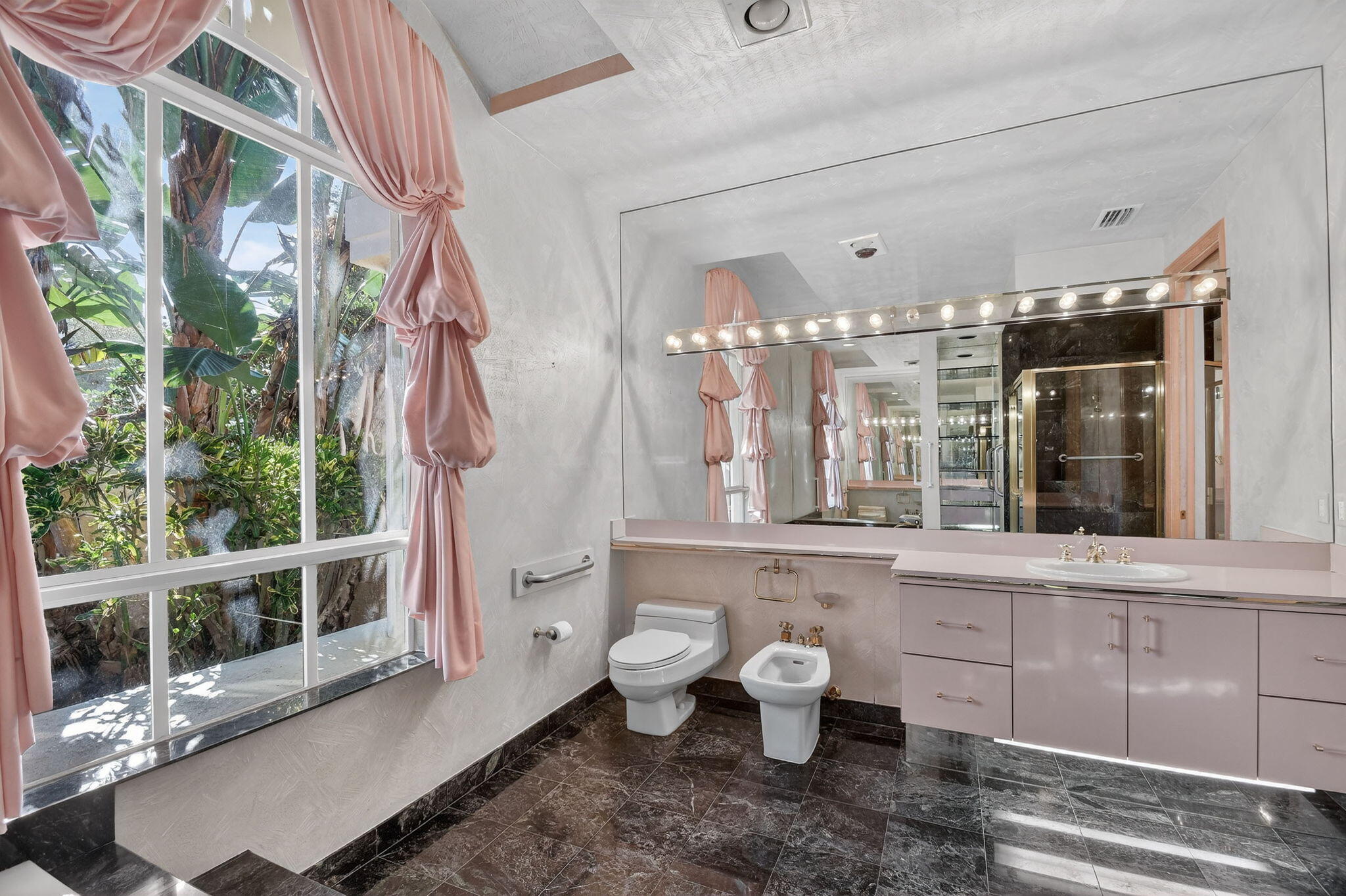 1711 Breakers West, West Palm Beach FL 33411