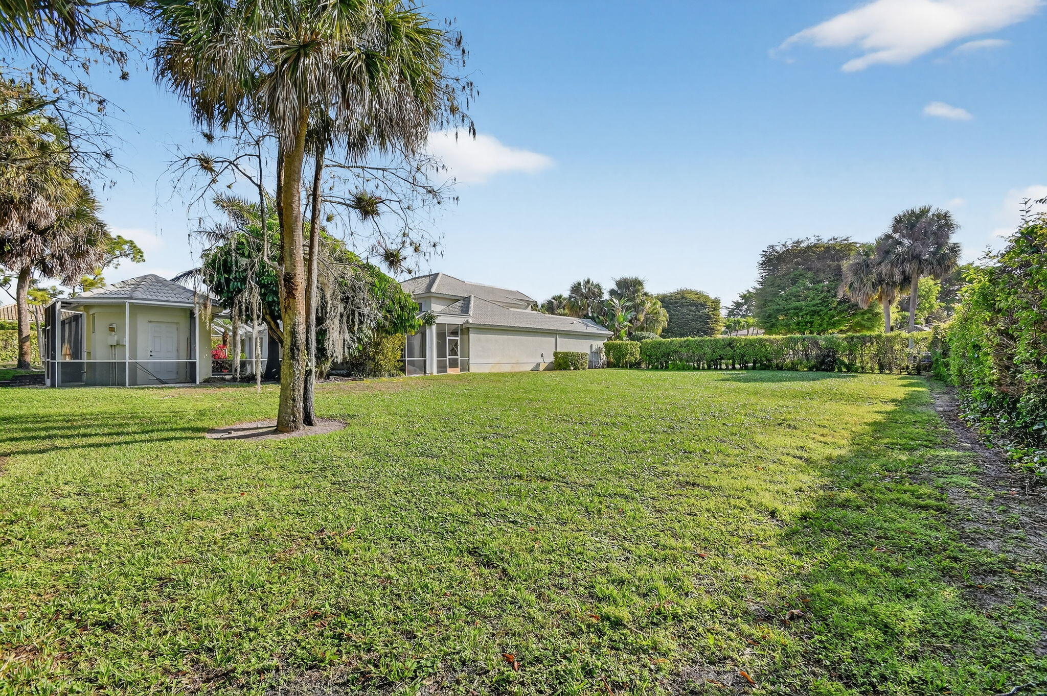 1711 Breakers West, West Palm Beach FL 33411