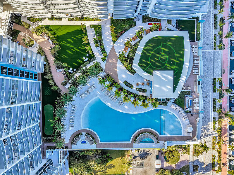 220 Lake Shore Drive #2105, Lake Park FL 33403
