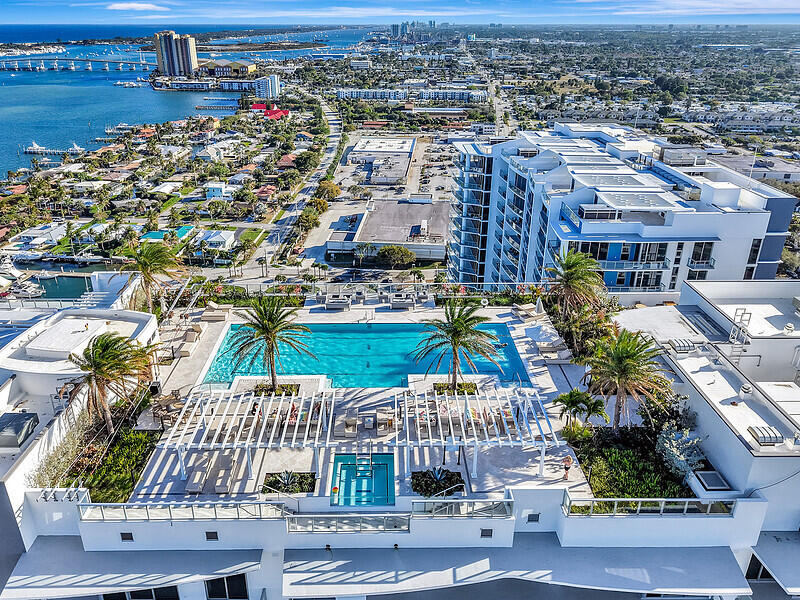 220 Lake Shore Drive #2105, Lake Park FL 33403