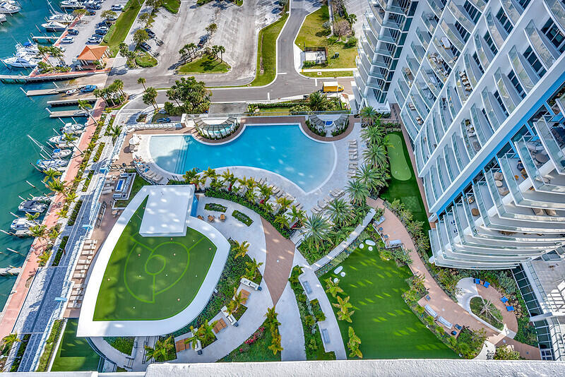 220 Lake Shore Drive #2105, Lake Park FL 33403
