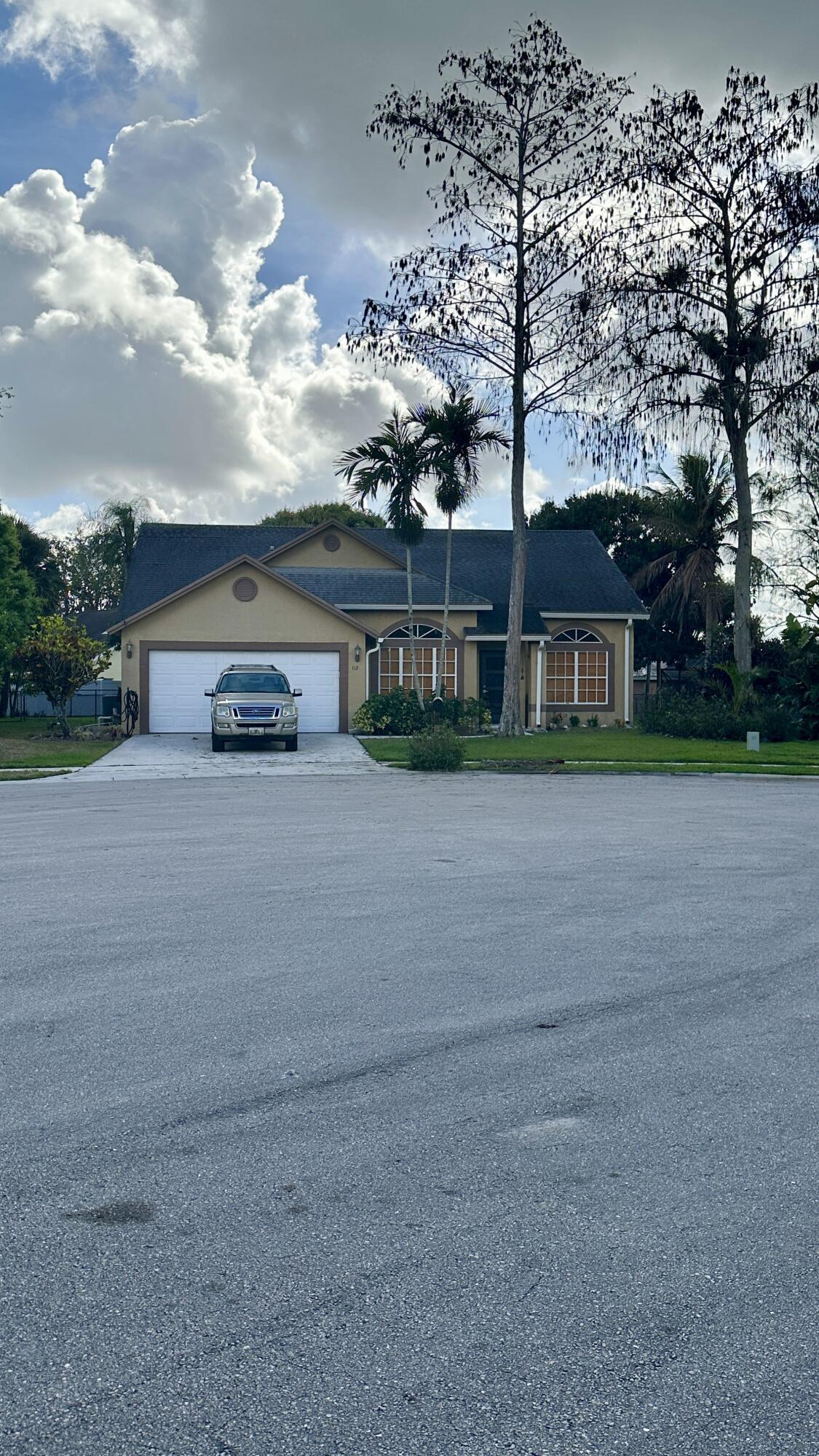 112 Princess, Royal Palm Beach FL 33411