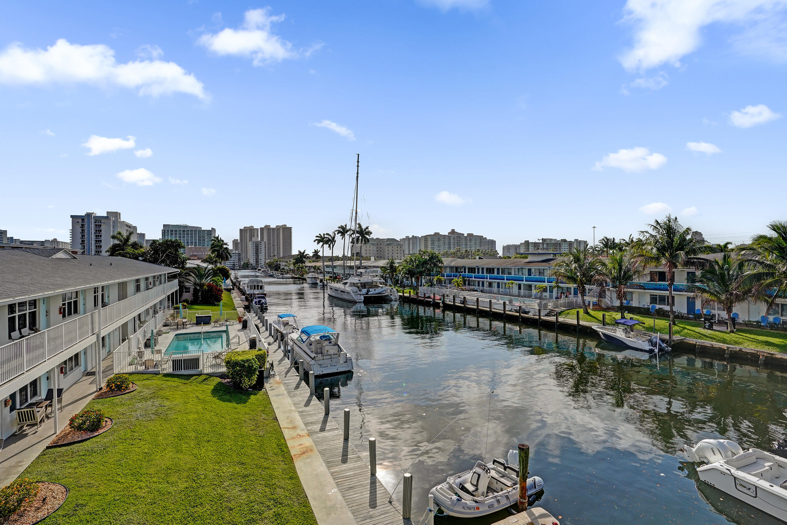 3220 Bayview #315, Fort Lauderdale FL 33306