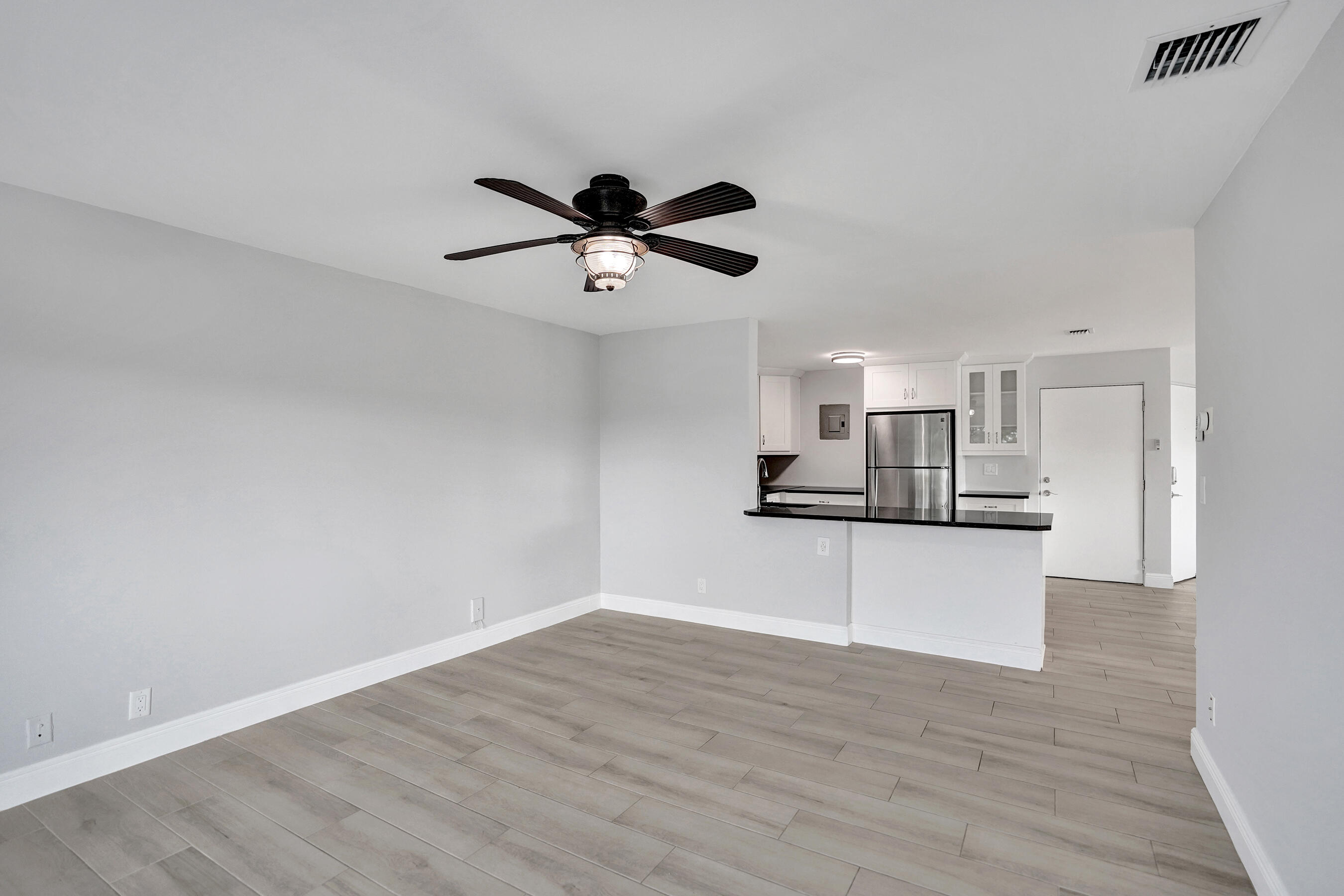 3220 Bayview #315, Fort Lauderdale FL 33306